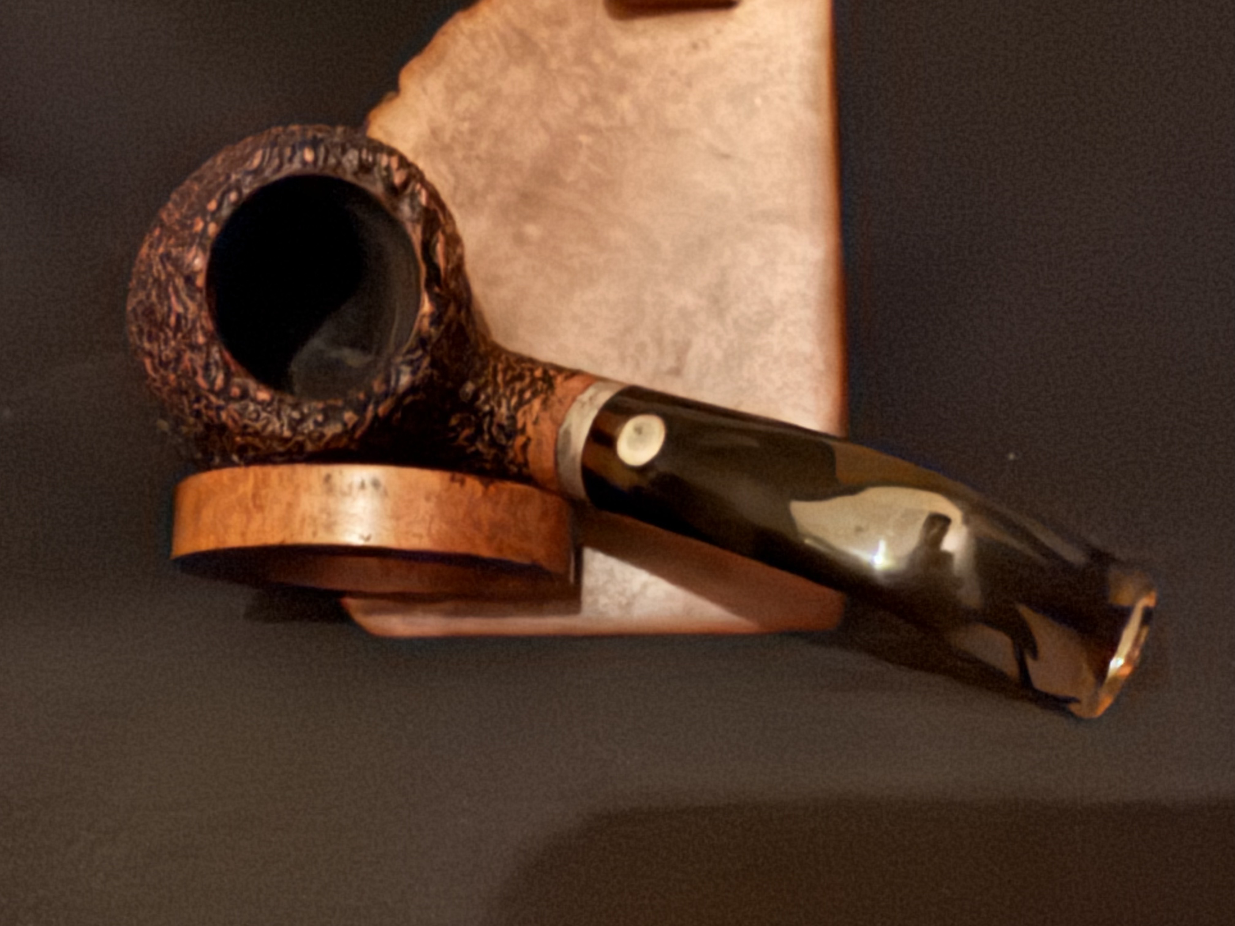 Mastro de Paja 0B Fatta a Mano Pesaro Bent Barrel Sitter Pipe, Rock-Like Sandblast, Acrylic Fishtail Stem, 9mm Filter 8