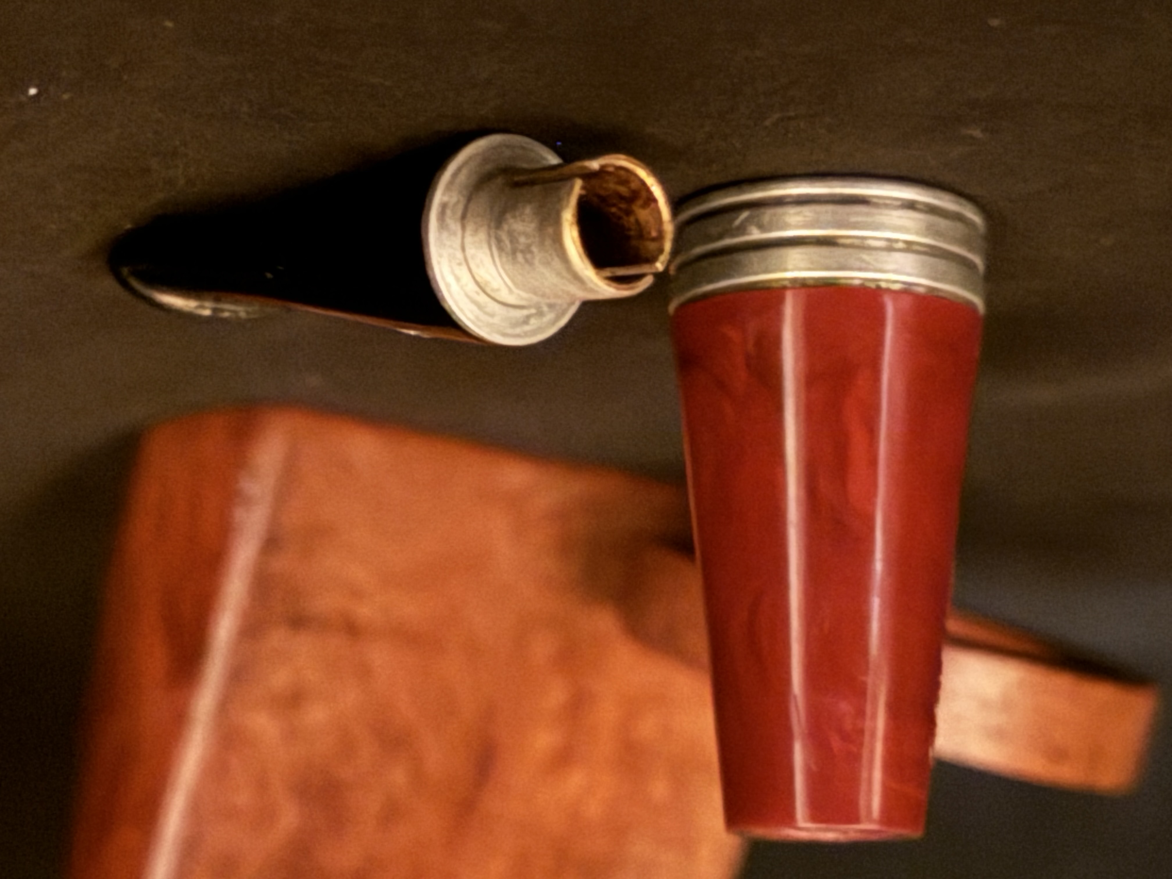 Medico Acrylic Cigar Holder (16mm) - Reddish Finish 5