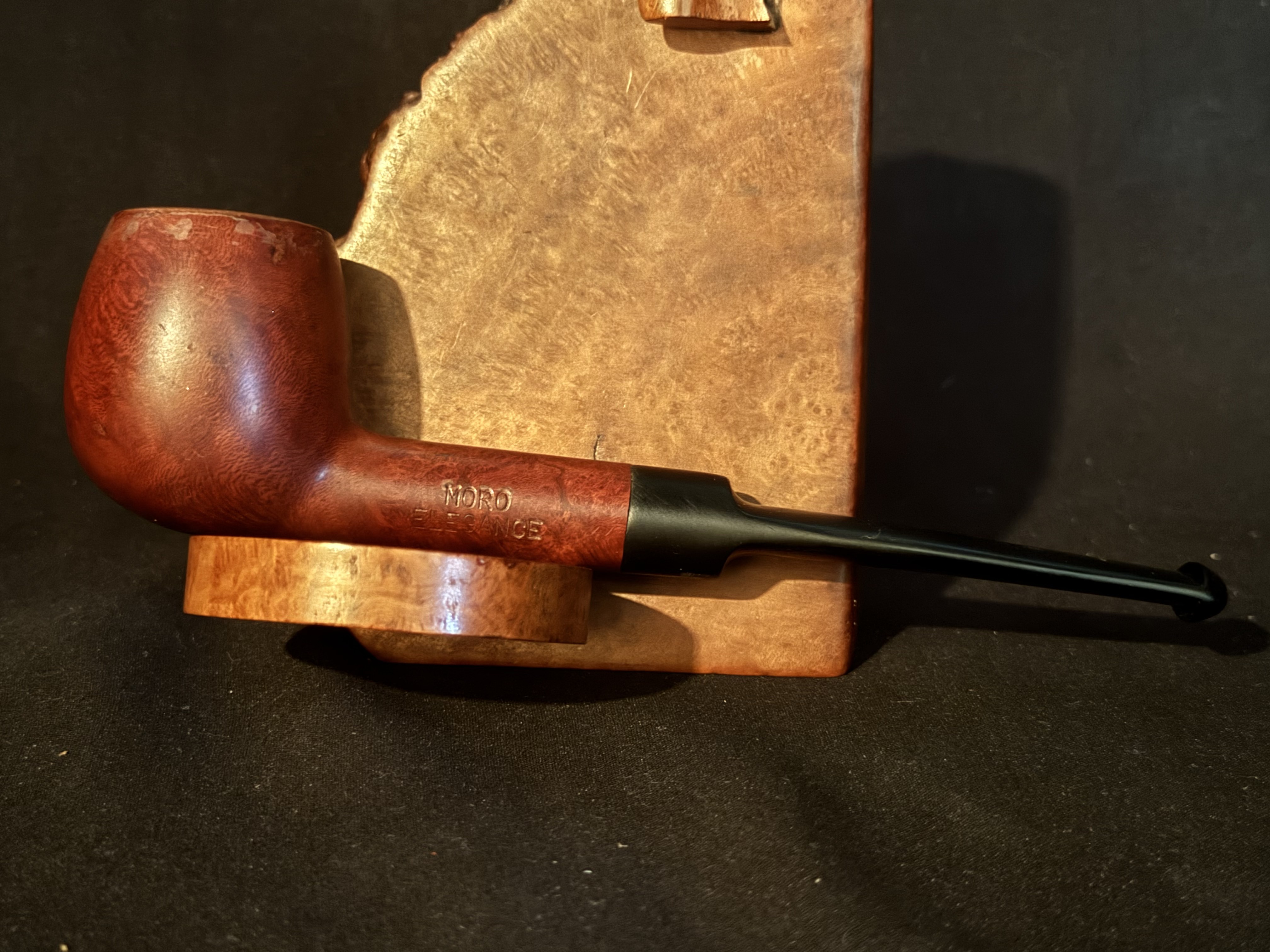 MORO Elegance Reddish Smooth Straight Apple - Vulcanite Saddle Stem, Fishtail, No Filter, New Old Stock Unsmoked Estate Pipe 10