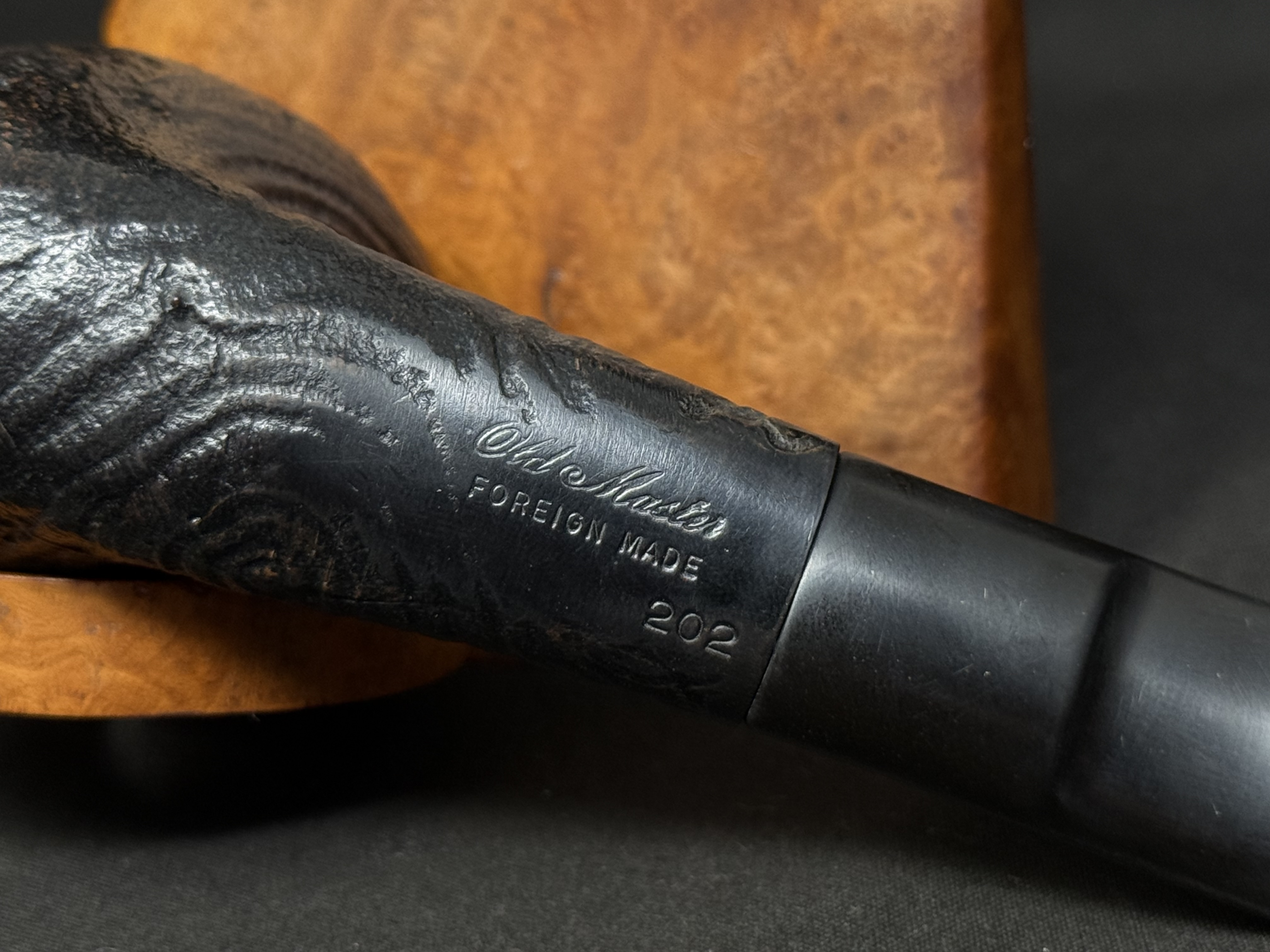 Old Master Bent Sandblast Pipe, Vulcanite Saddle Stem, Estate 1891-1921 10