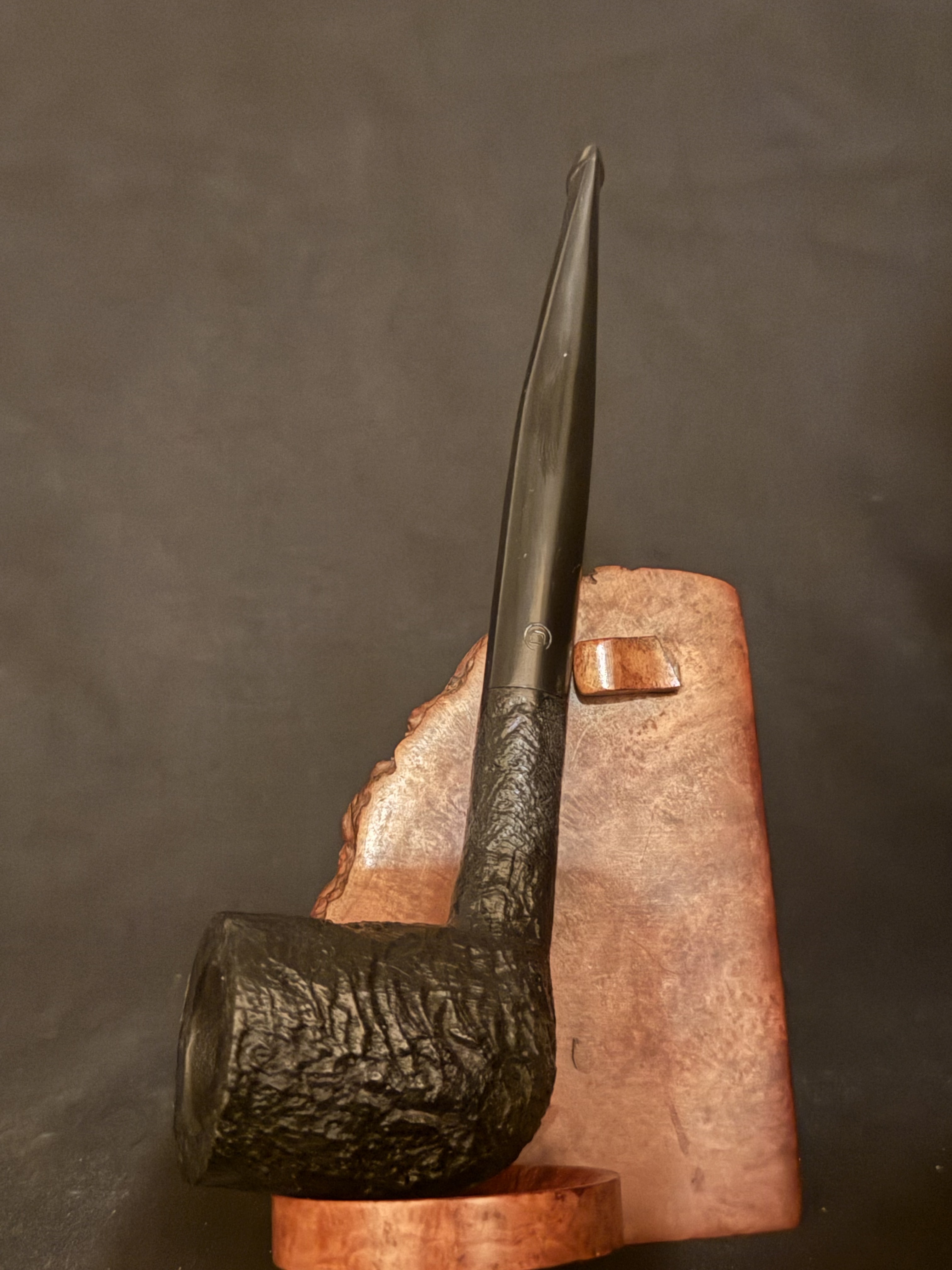 Denicotea Curling 1900 Dark Sandblast Long Billiard Pipe, Vulcanite Fishtail