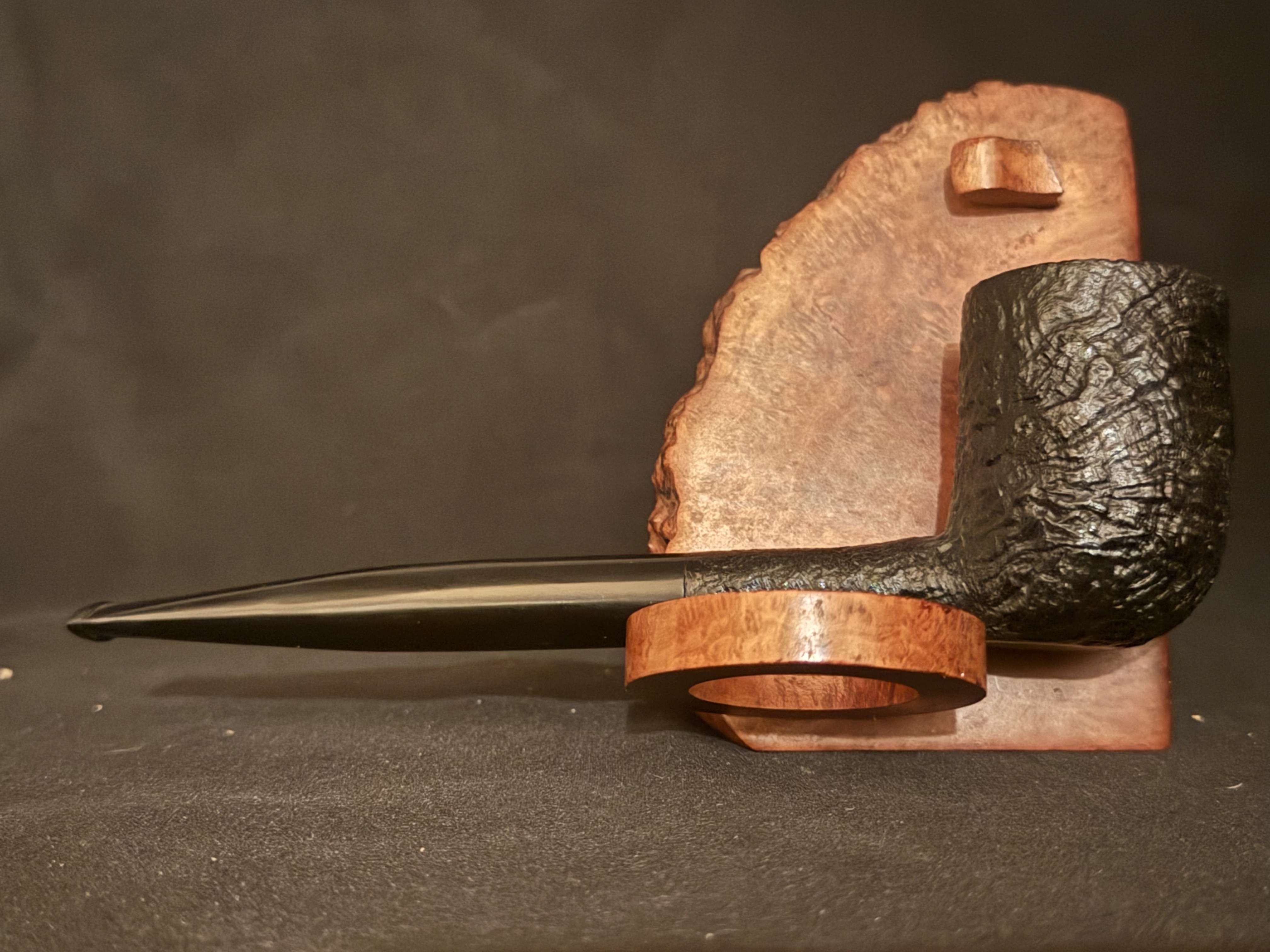 Denicotea Curling 1900 Dark Sandblast Long Billiard Pipe, Vulcanite Fishtail 4
