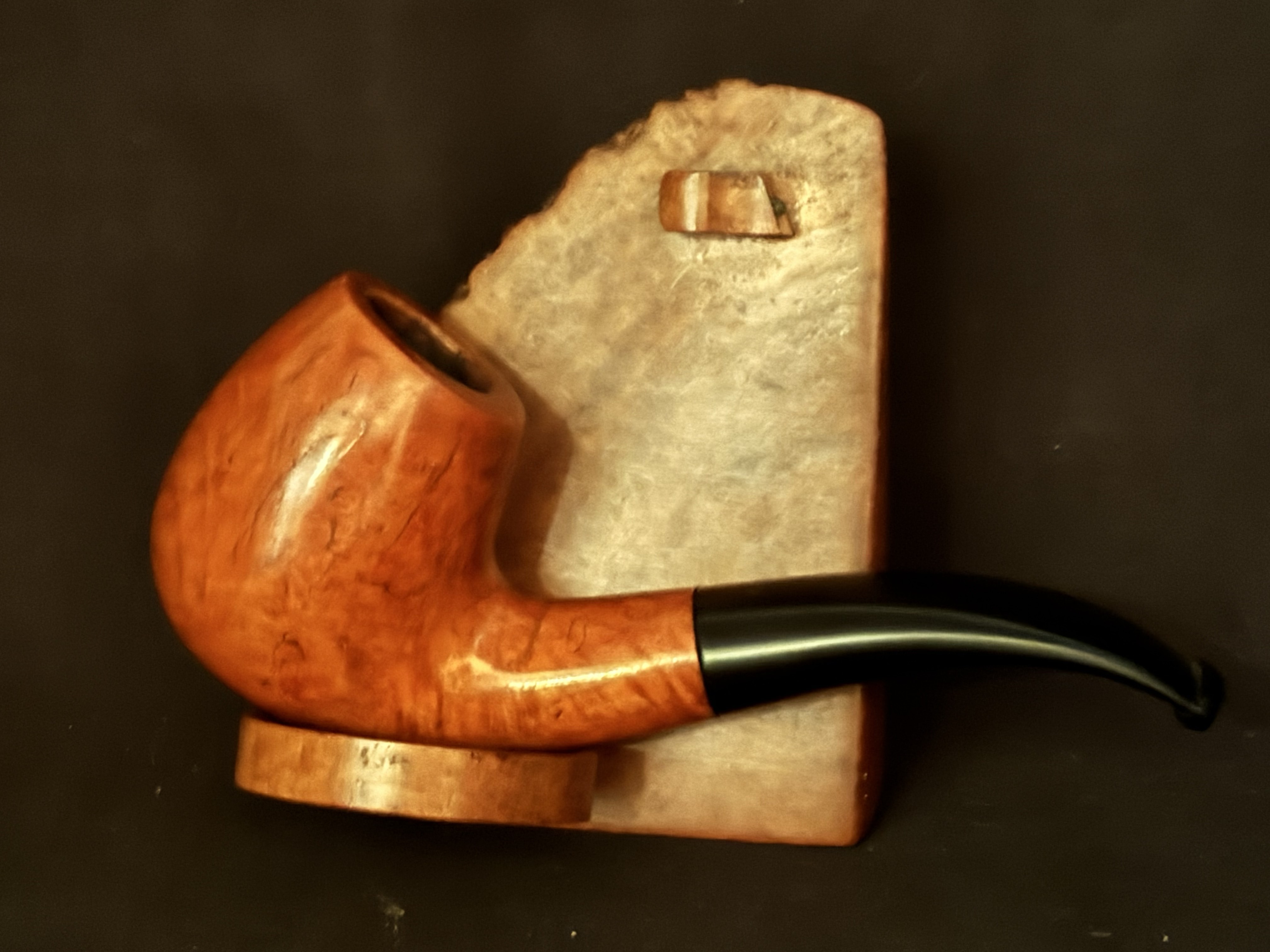 Oldenkott Red and Black Bent Billiard Estate Pipe - Smooth Briar, Oval Shank, 9mm Filter 5