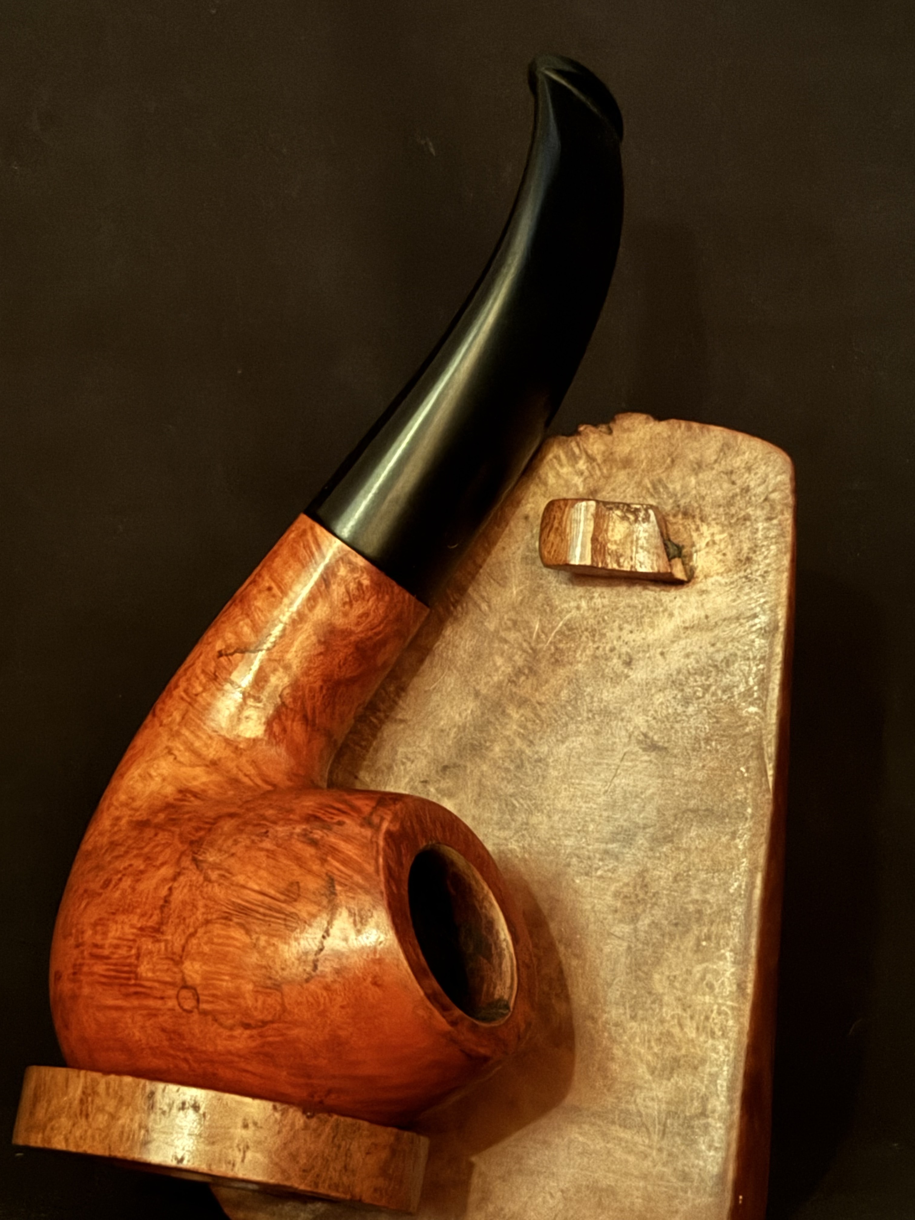 Oldenkott Red and Black Bent Billiard Estate Pipe - Smooth Briar, Oval Shank, 9mm Filter 2