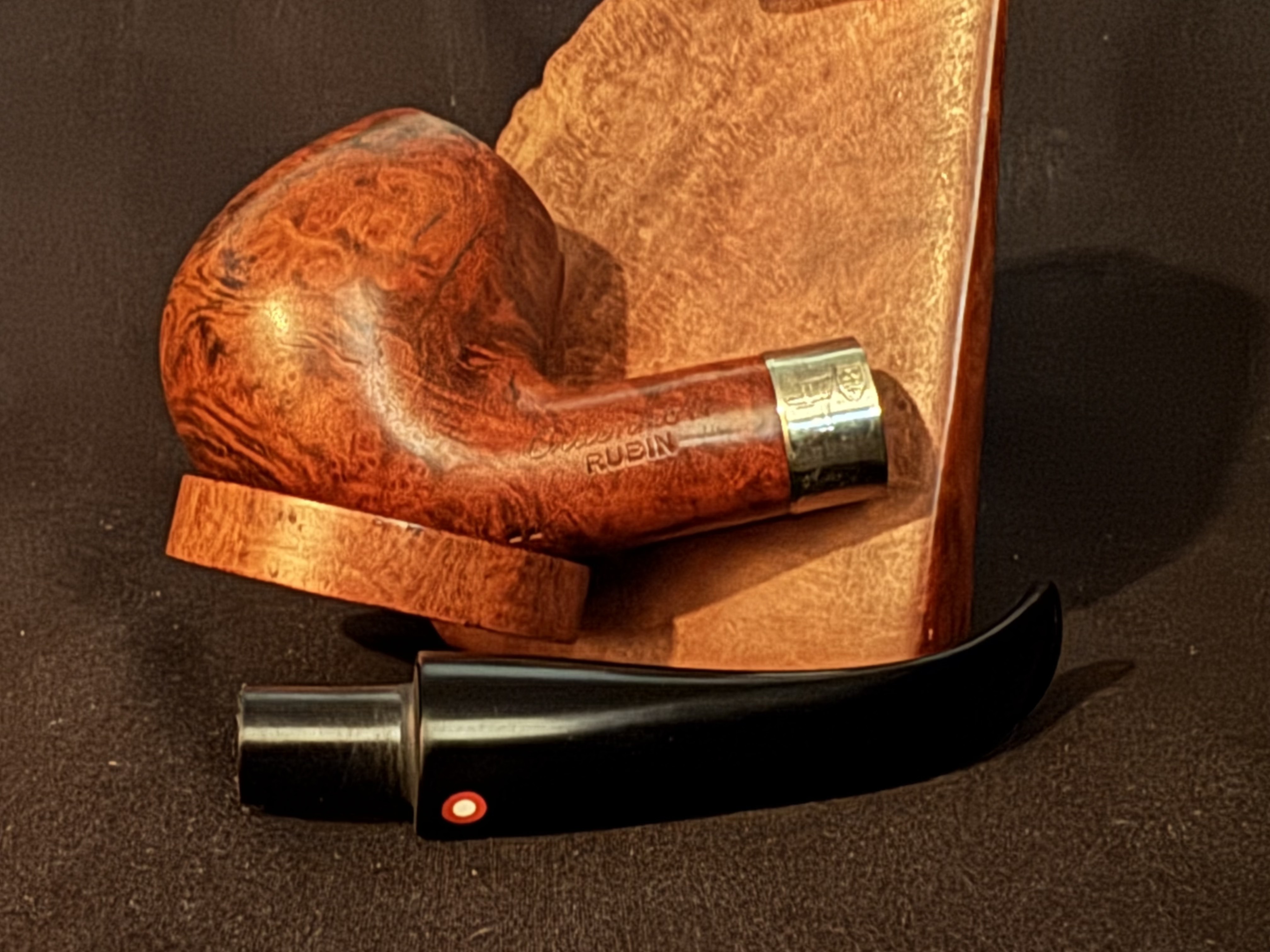 Oldenkott Rubin Bent Apple Smooth Briar Estate Pipe, Metal Band, Vulcanite Fishtail Stem 9