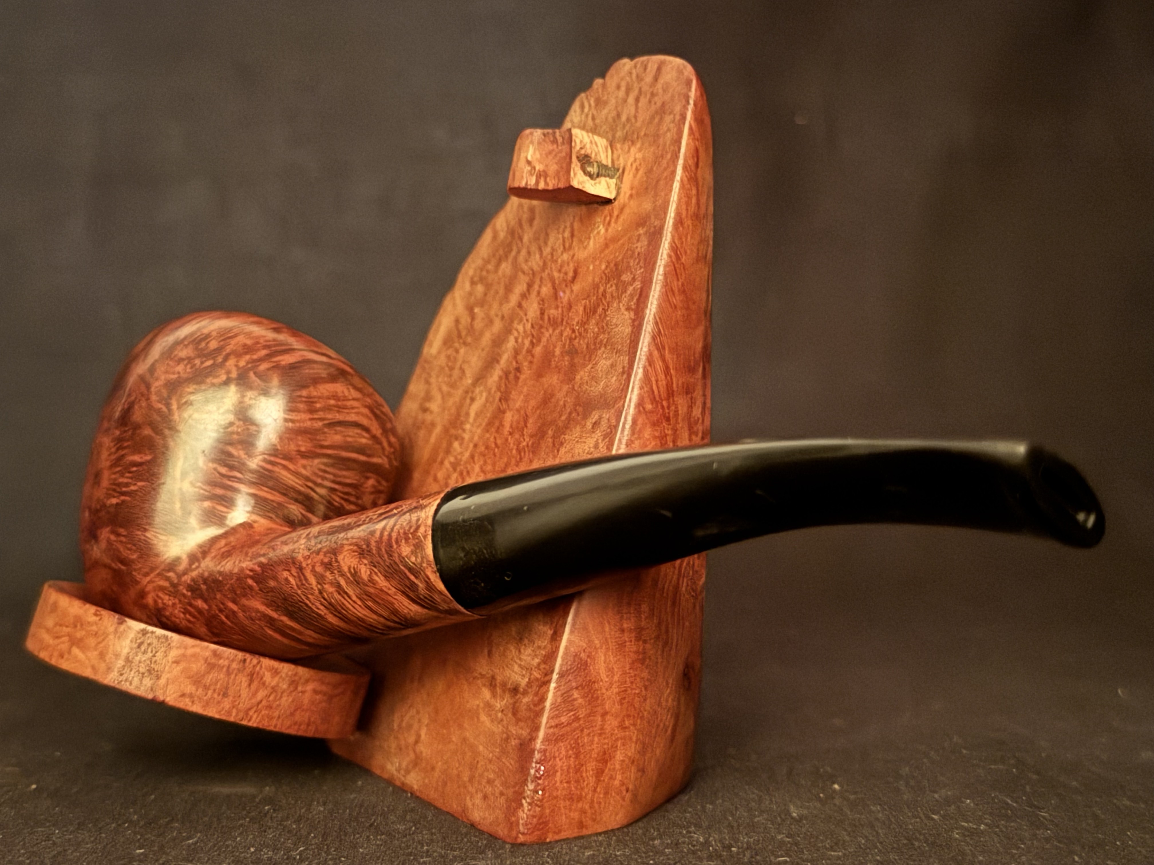 Oldenkott Supra Estate Pipe - Large Bent Briar, Smooth Finish, Vulcanite Fishtail Stem, 9mm Filter 8