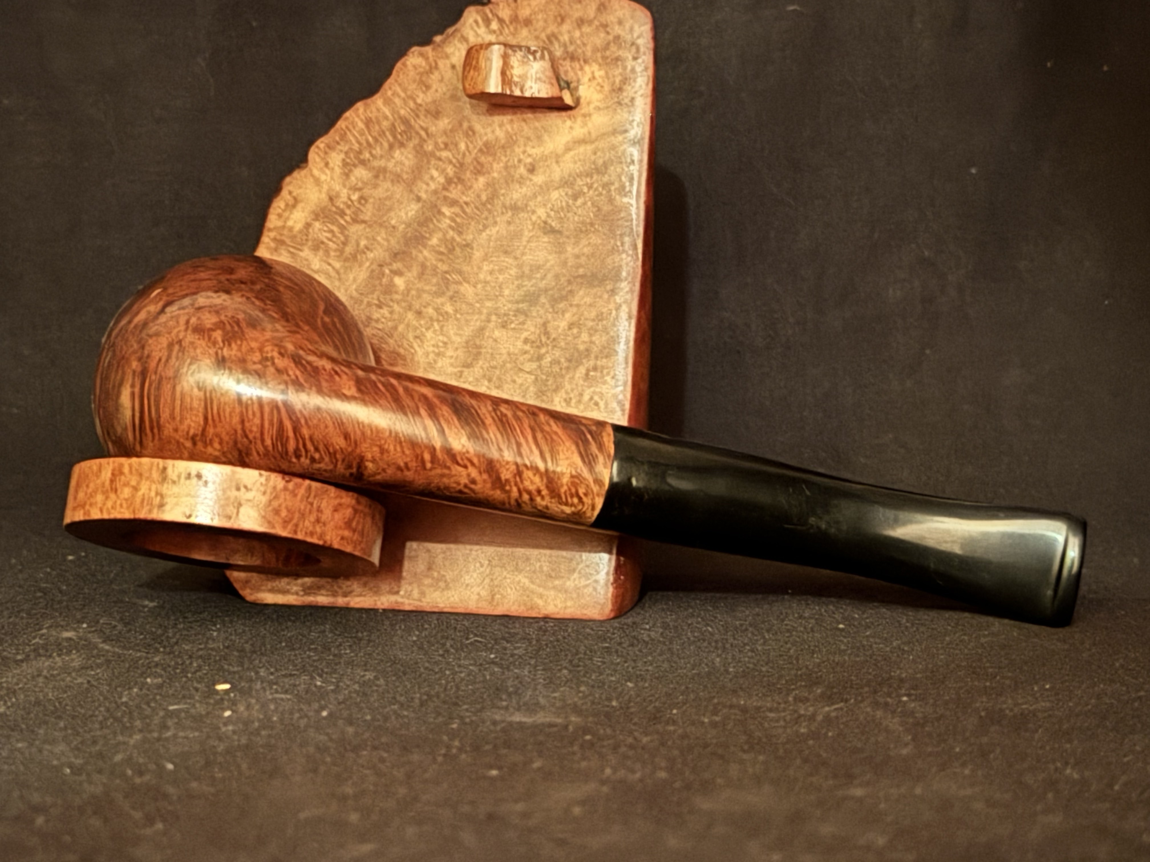 Oldenkott Supra Estate Pipe - Large Bent Briar, Smooth Finish, Vulcanite Fishtail Stem, 9mm Filter 5