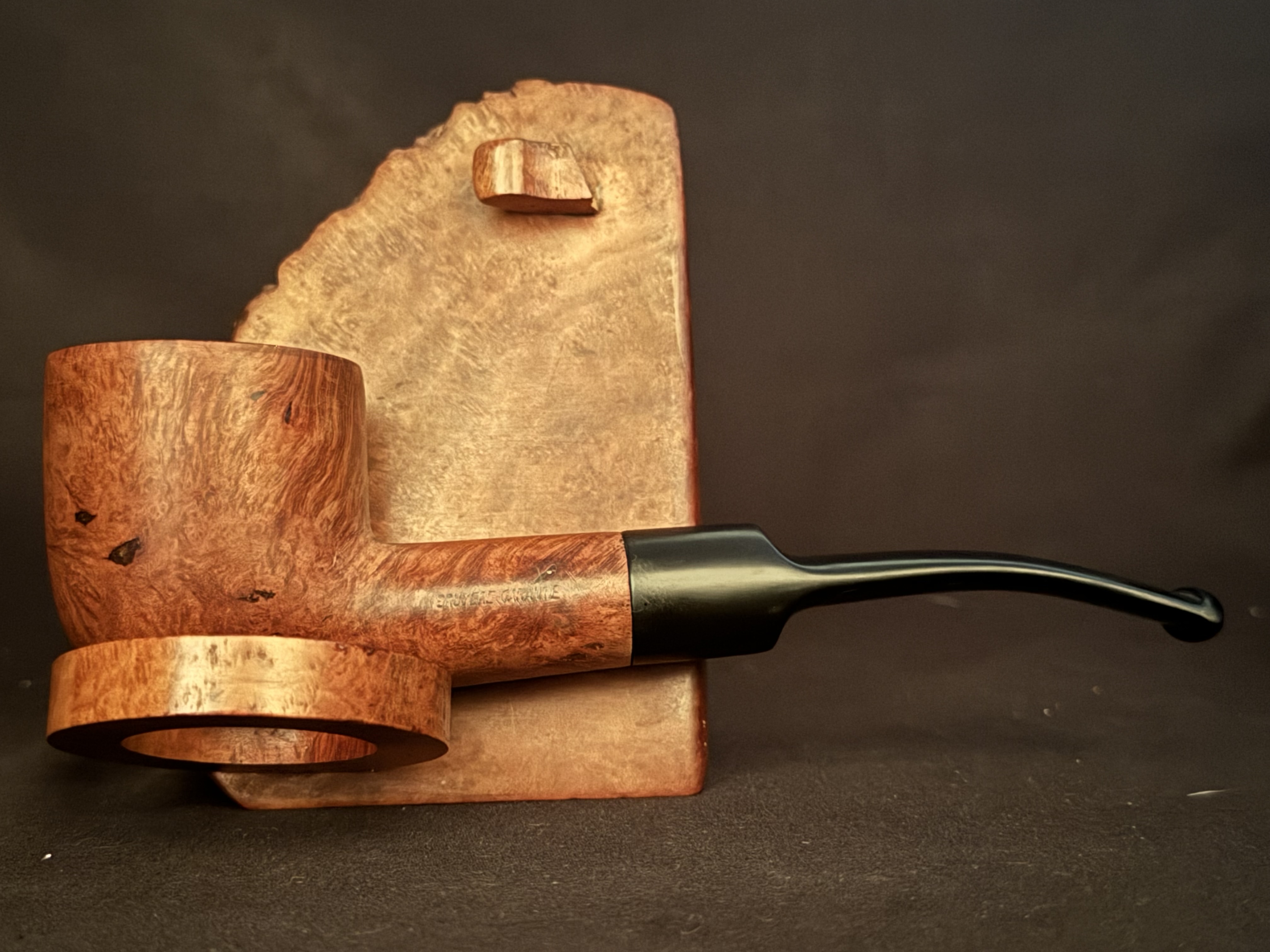 Bruyere Garantie Oval Bent Estate Pipe 3