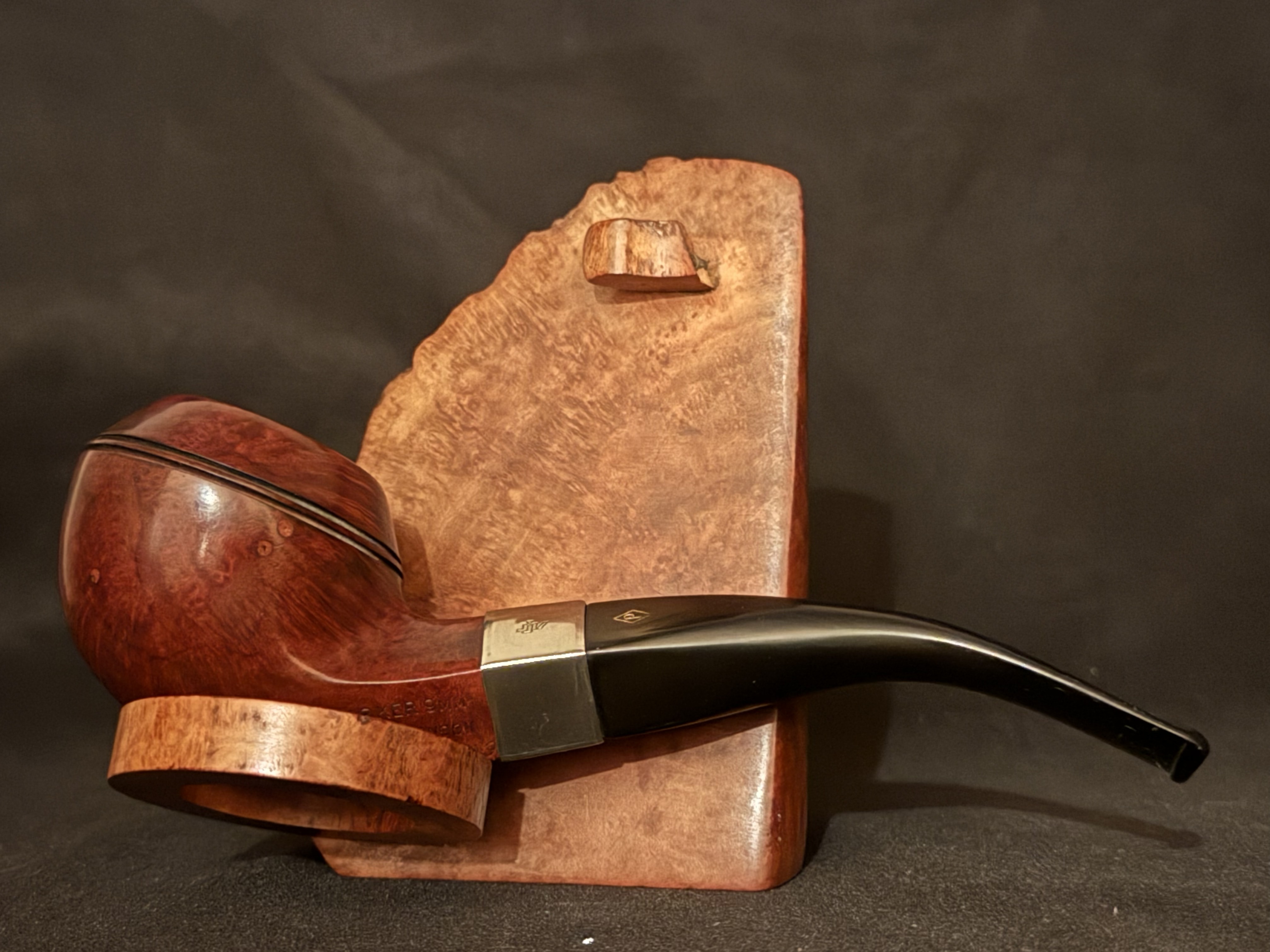 Parker 9mm 109 Smooth Bent Bulldog Pipe, Reddish Stain, Diamond Shank, Metal Band, Vulcanite Diamond Stem, Fishtail Bit 3