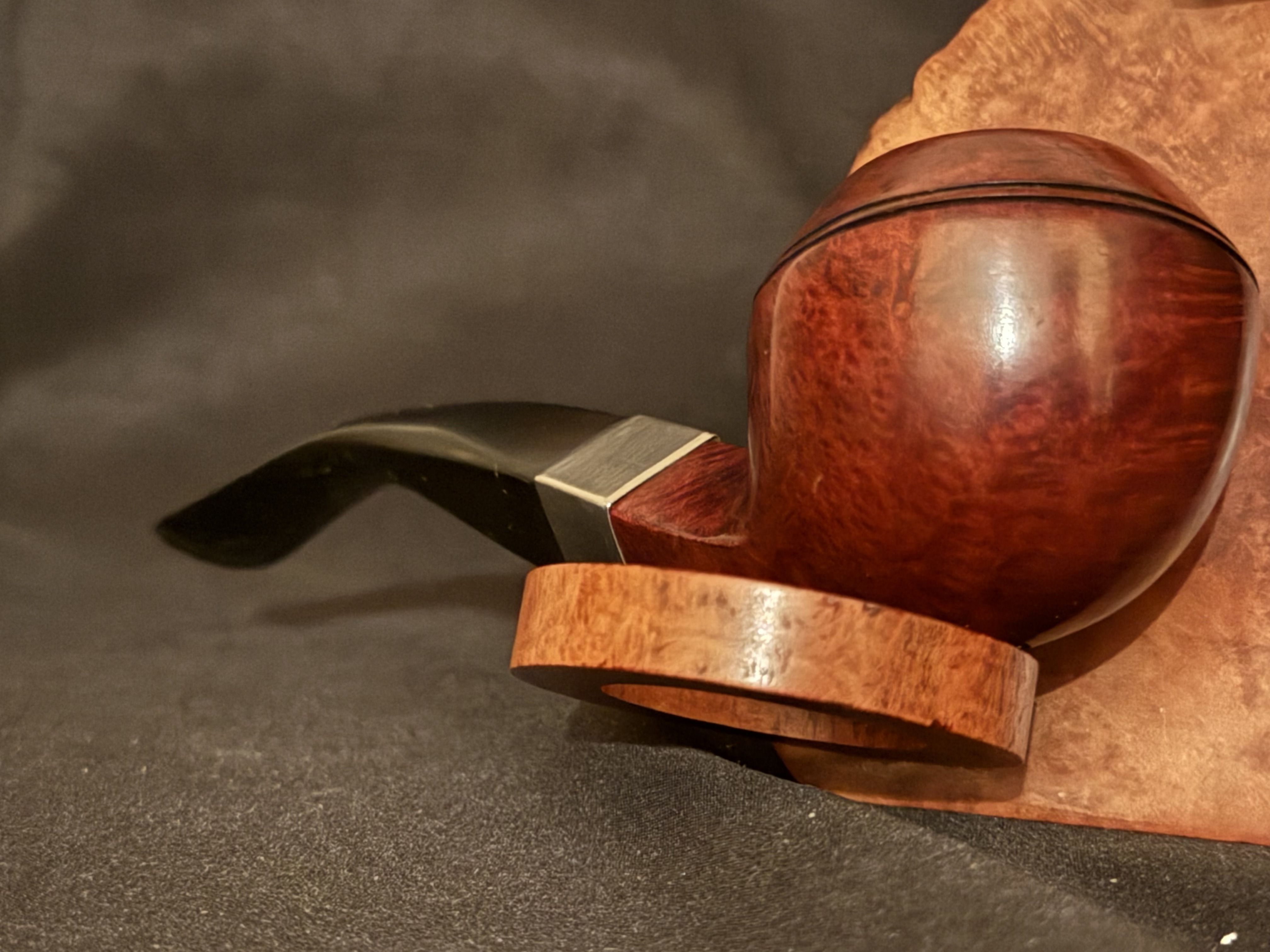 Parker 9mm 109 Smooth Bent Bulldog Pipe, Reddish Stain, Diamond Shank, Metal Band, Vulcanite Diamond Stem, Fishtail Bit 7