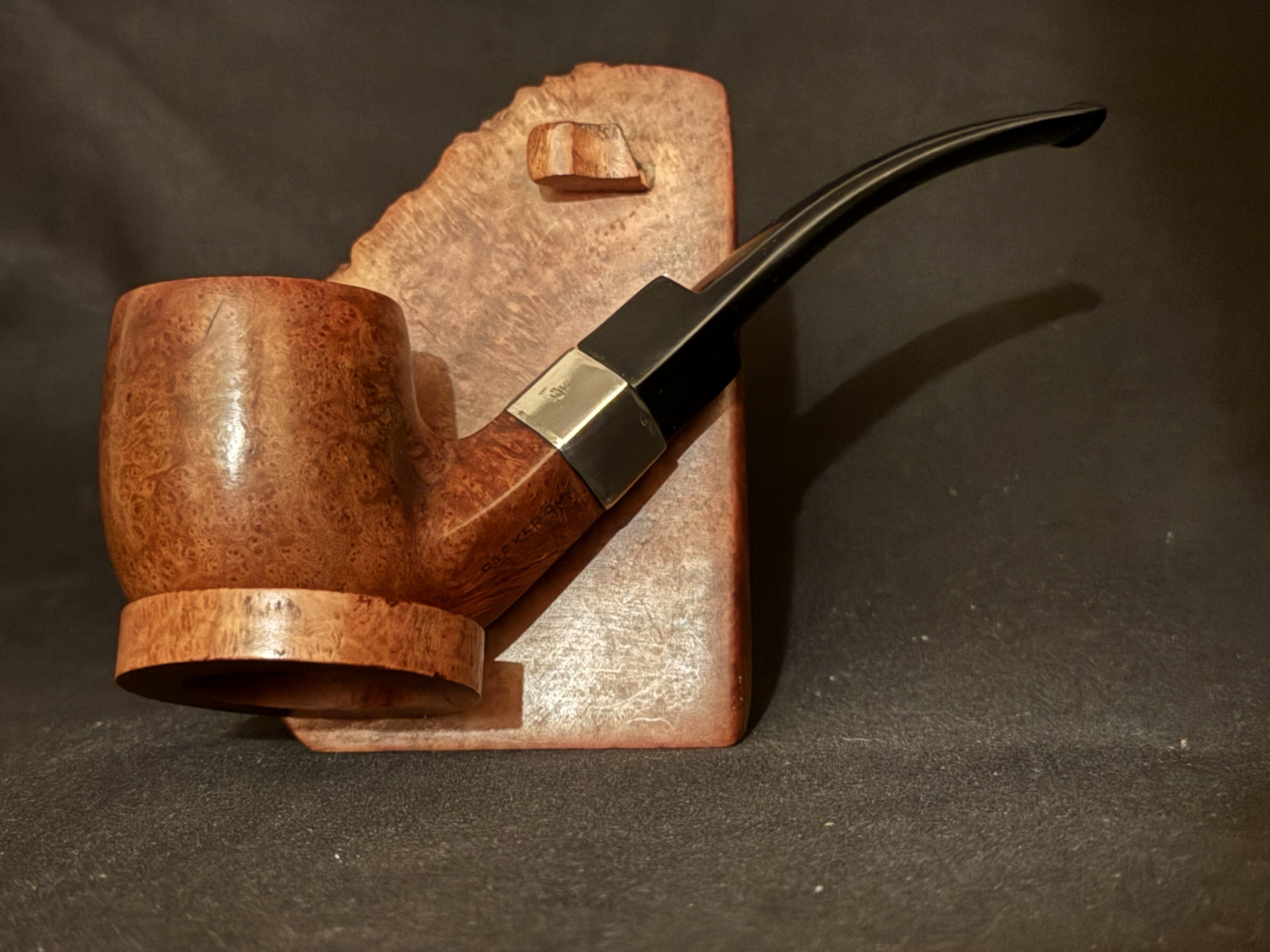 Parker 9mm 810 Smooth Bent Pot Estate Pipe, Diamond Shank, Metal Band, Vulcanite Saddle Stem, Fishtail Bit 3