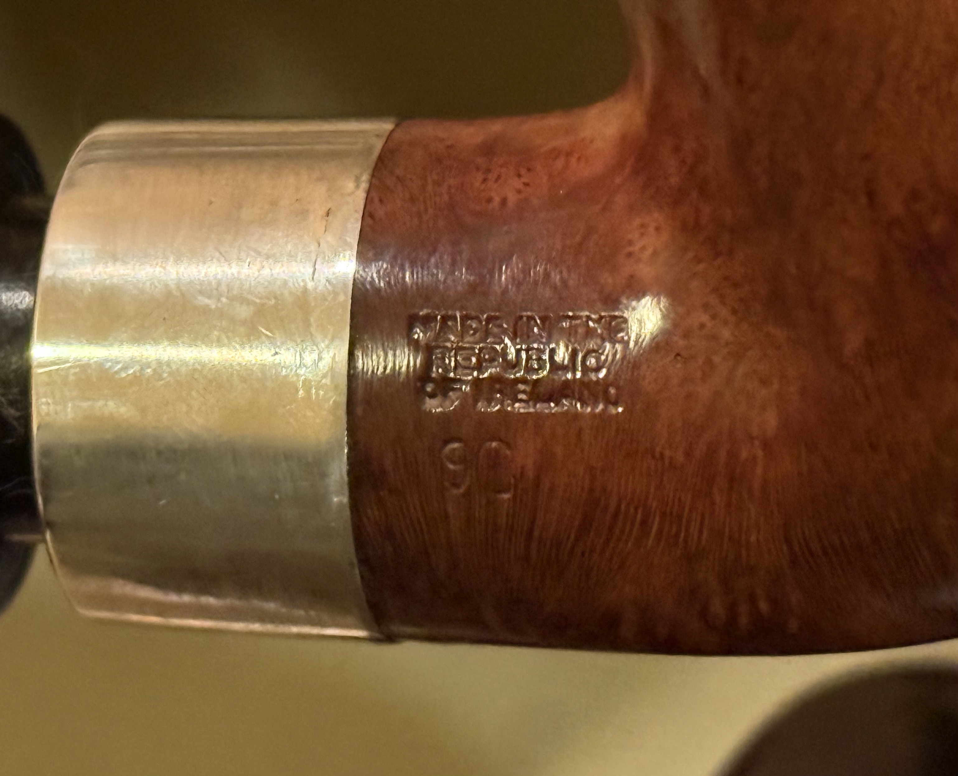 Peterson Deluxe 9S Smooth Bent Billiard Large Estate Pipe, Made in Ireland, Silver Band 8