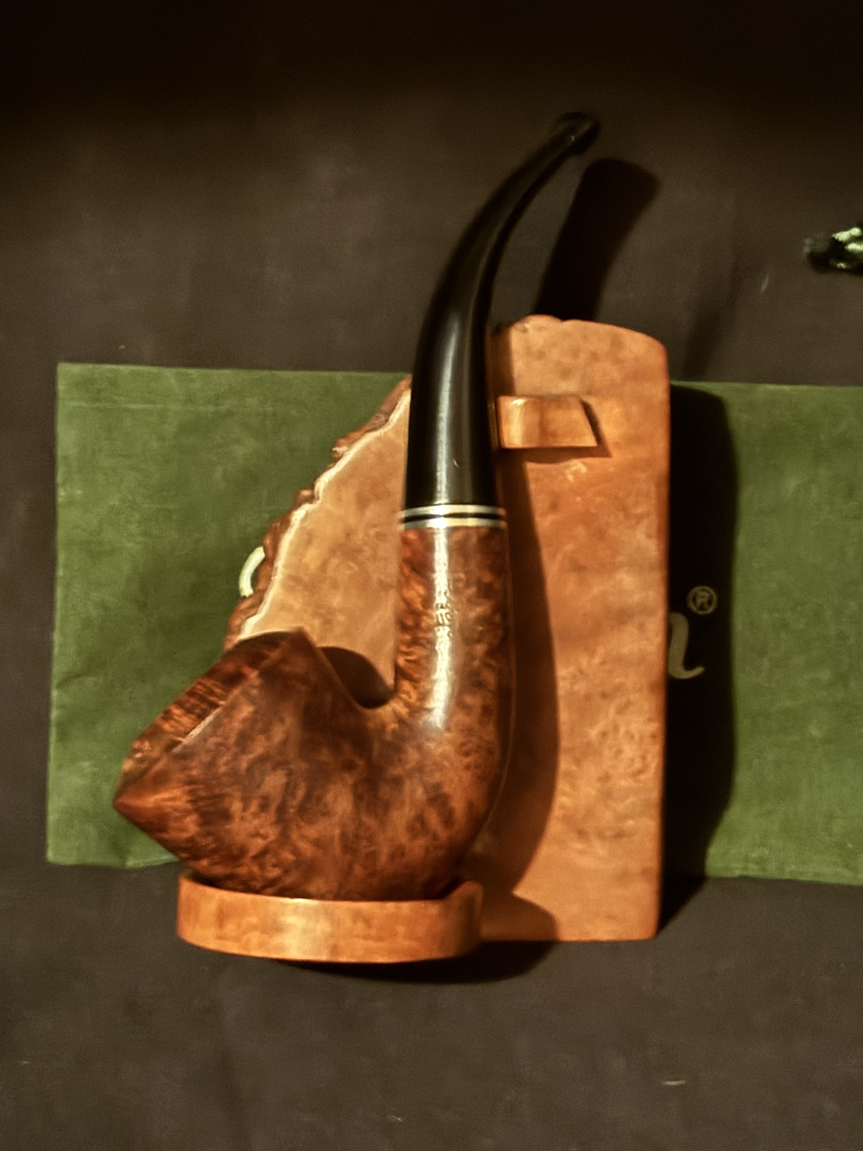Peterson Dublin Filter B10 Bent Smooth Briar 9mm Estate Pipe