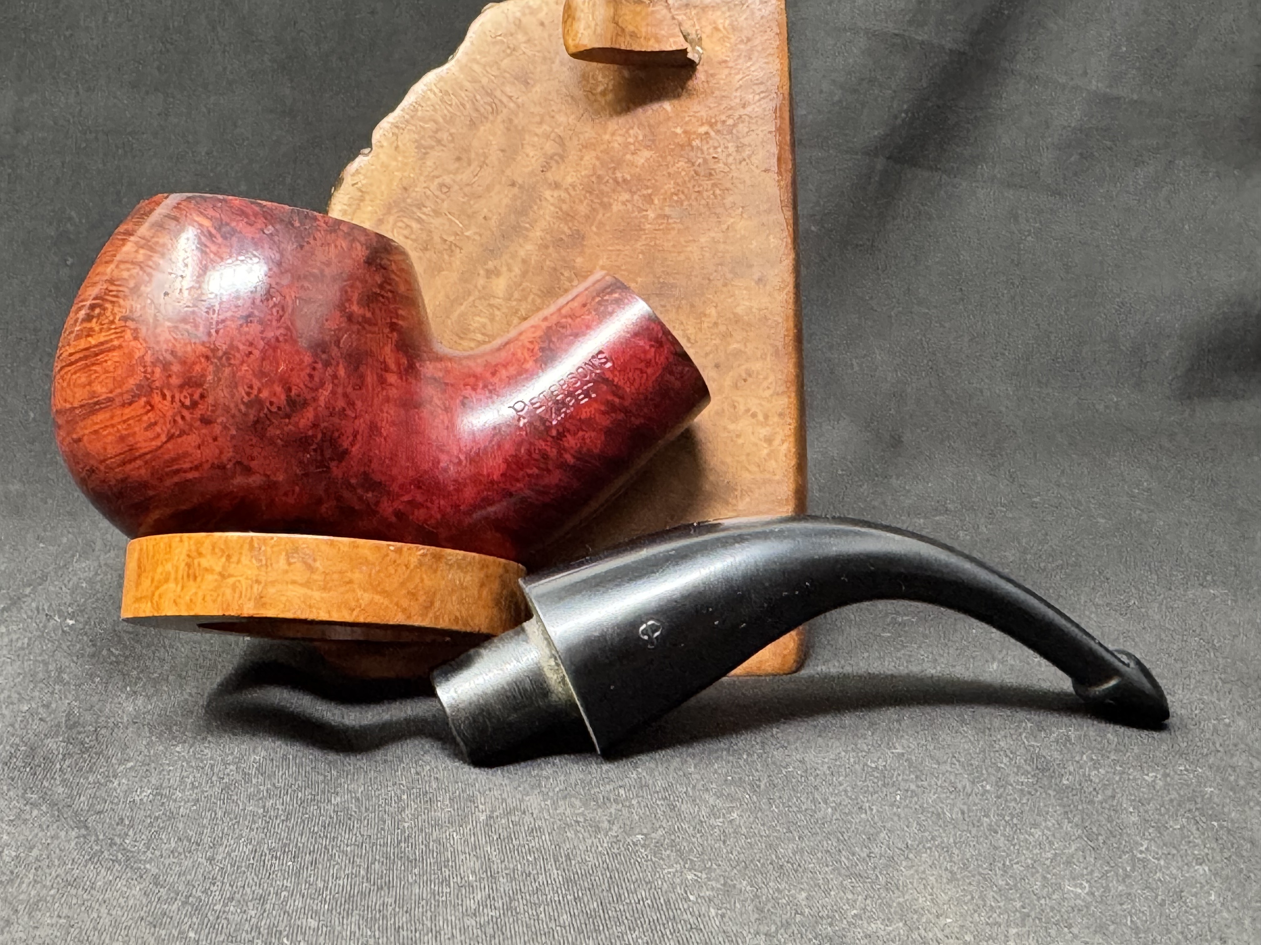 Peterson KAPET XL02 Bent Apple Smooth Briar Estate Pipe - 9mm Filter 10