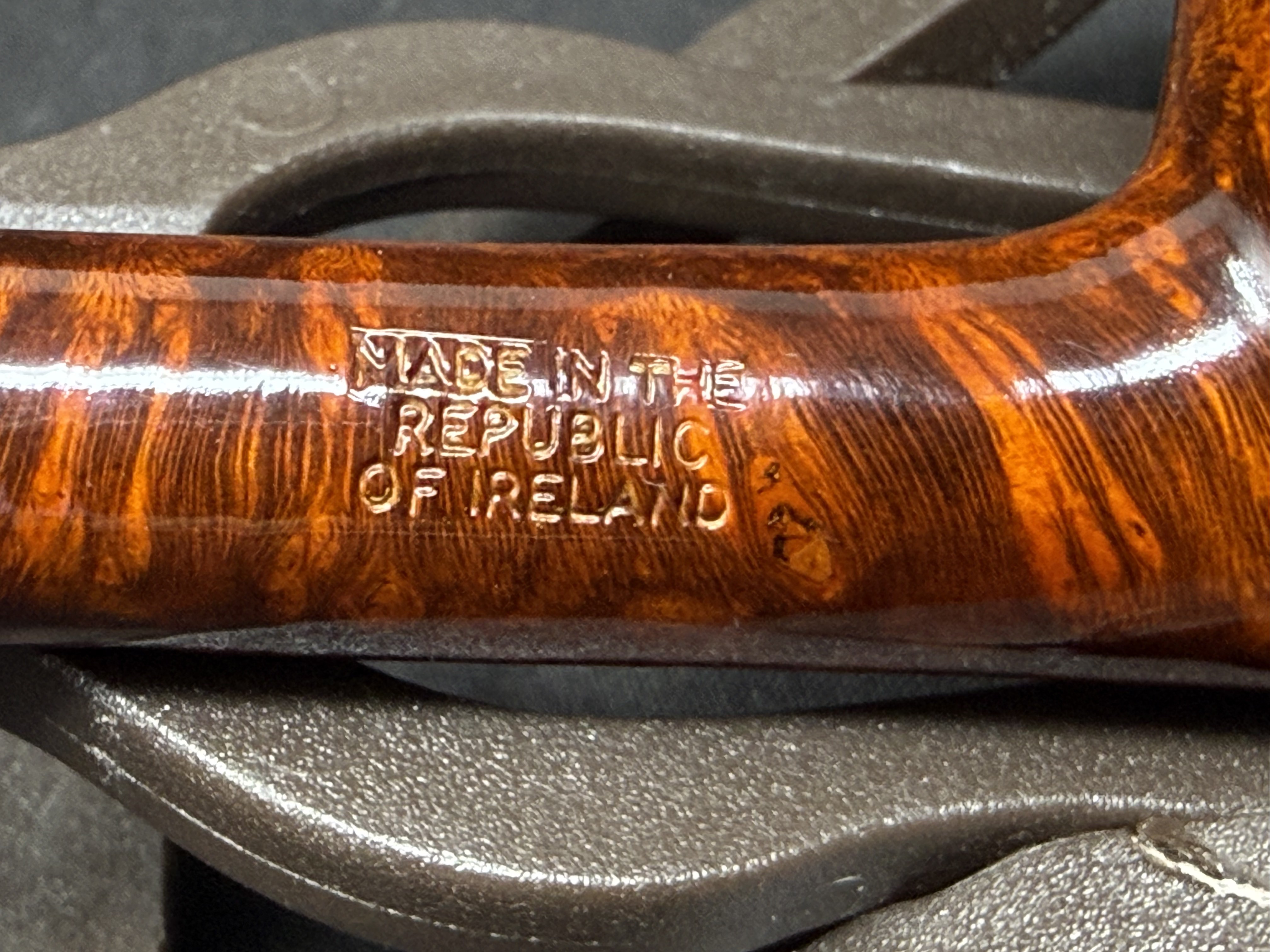 Peterson Mini Speciality Smooth Belgique Fishtail Estate Pipe 10