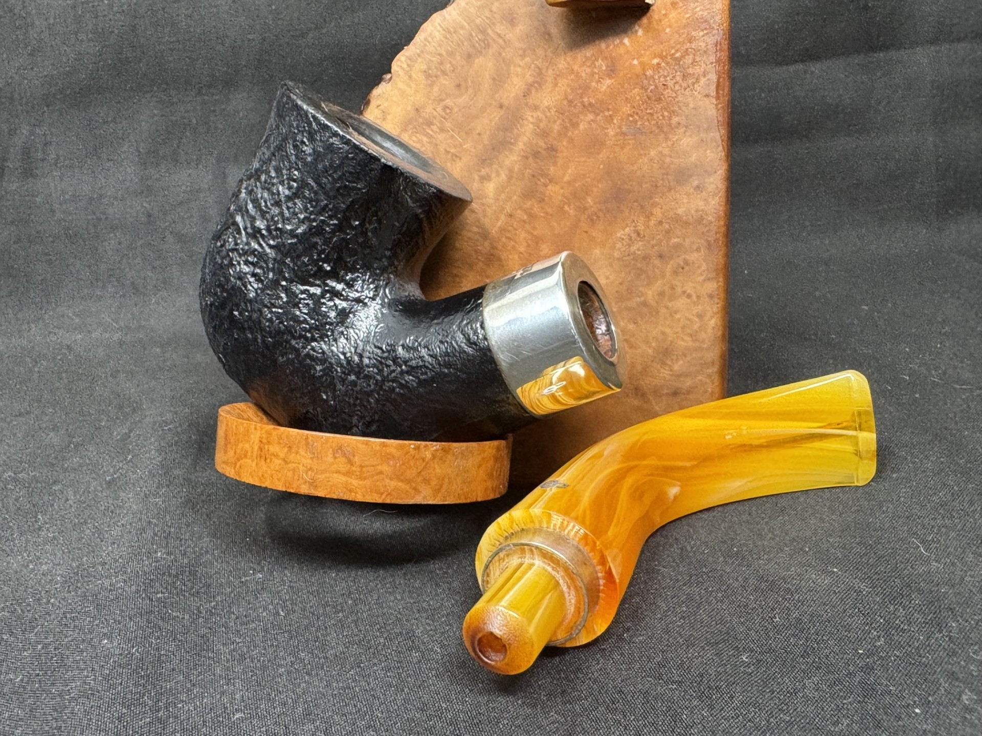 Peterson Rosslare 05 Bent Dublin Sandblast Briar Estate Pipe, Silver Mounts 11