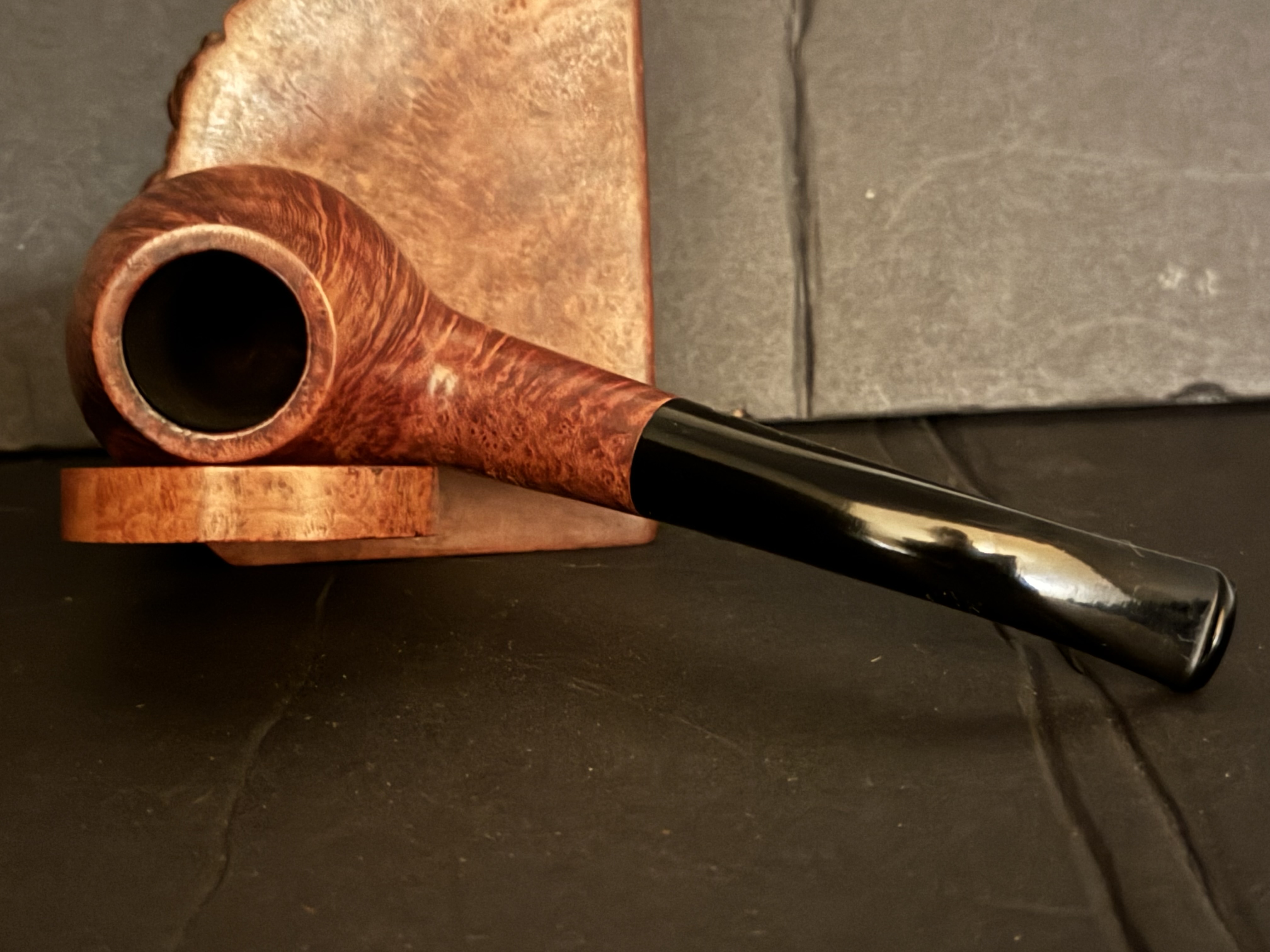 Peterson Aran B11 Volcano Sitter Estate Pipe 5