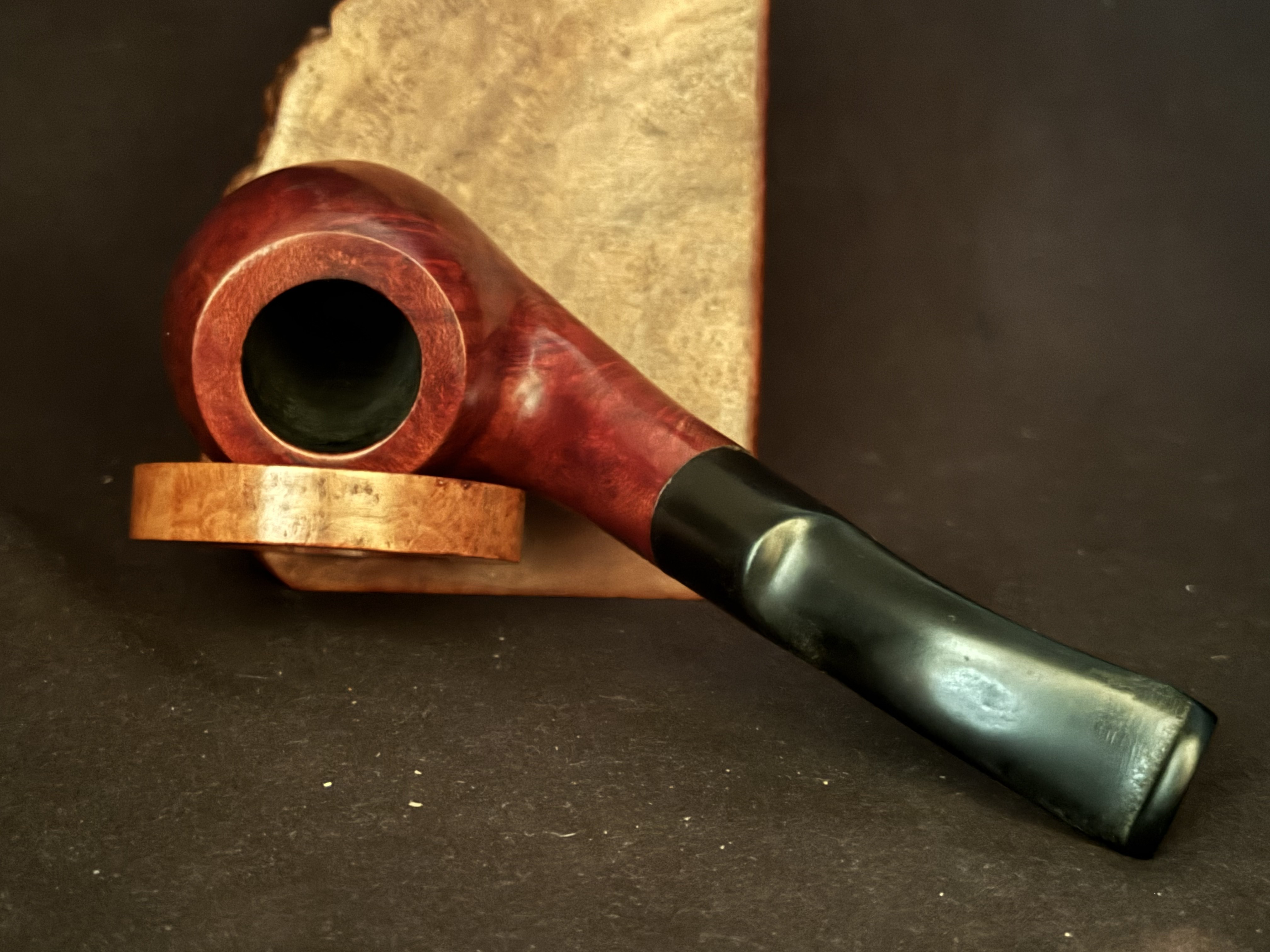 Jean Claude 293 Smooth Bent Apple Estate Pipe - Vulcanite Saddle Stem, 9mm Filter, Fishtail Bit 8