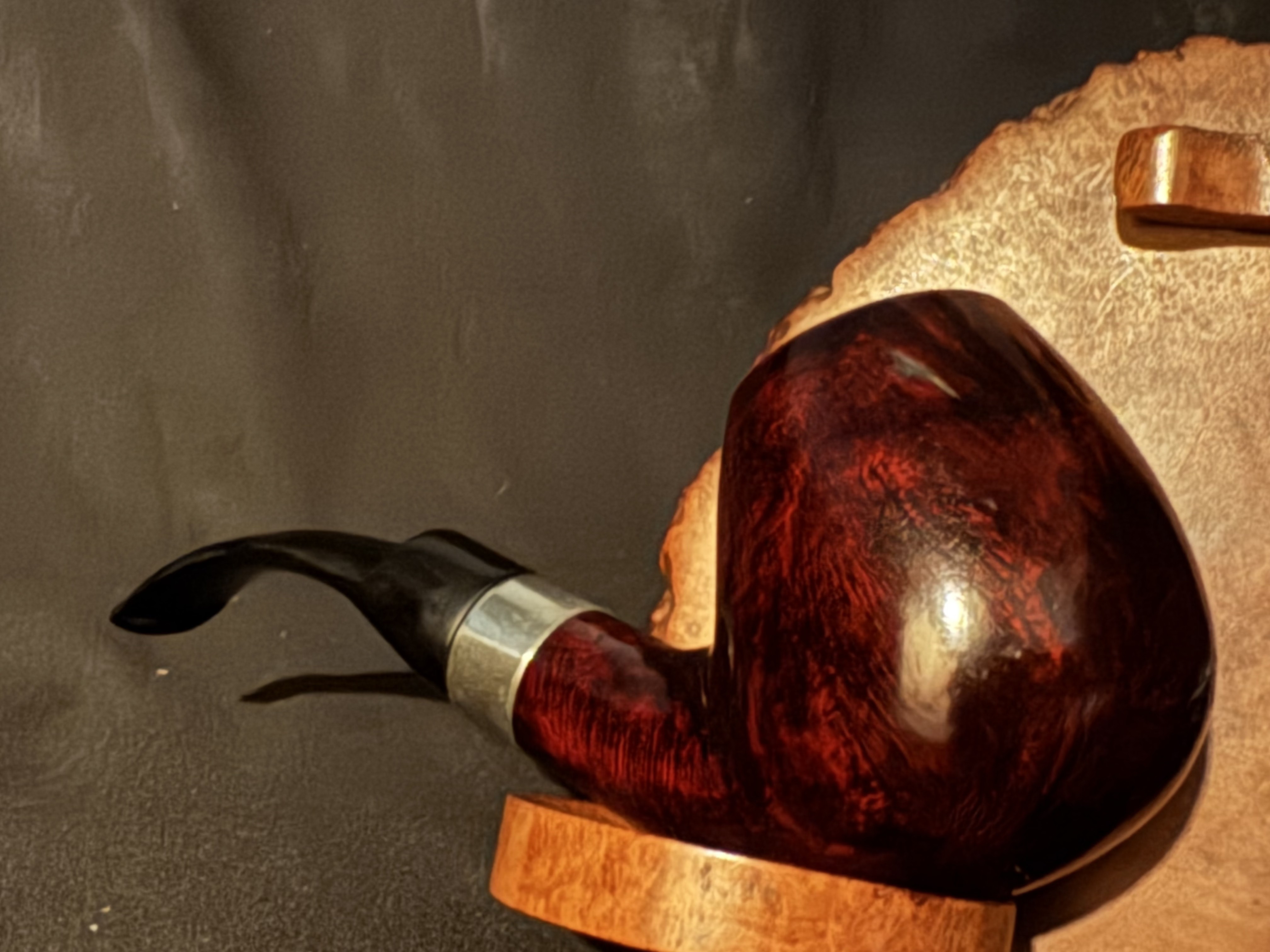 Bruyere Garantie Bent Billiard Estate Pipe - Reddish Smooth Briar, Hallmarked Metal Band, 9mm Filter 9
