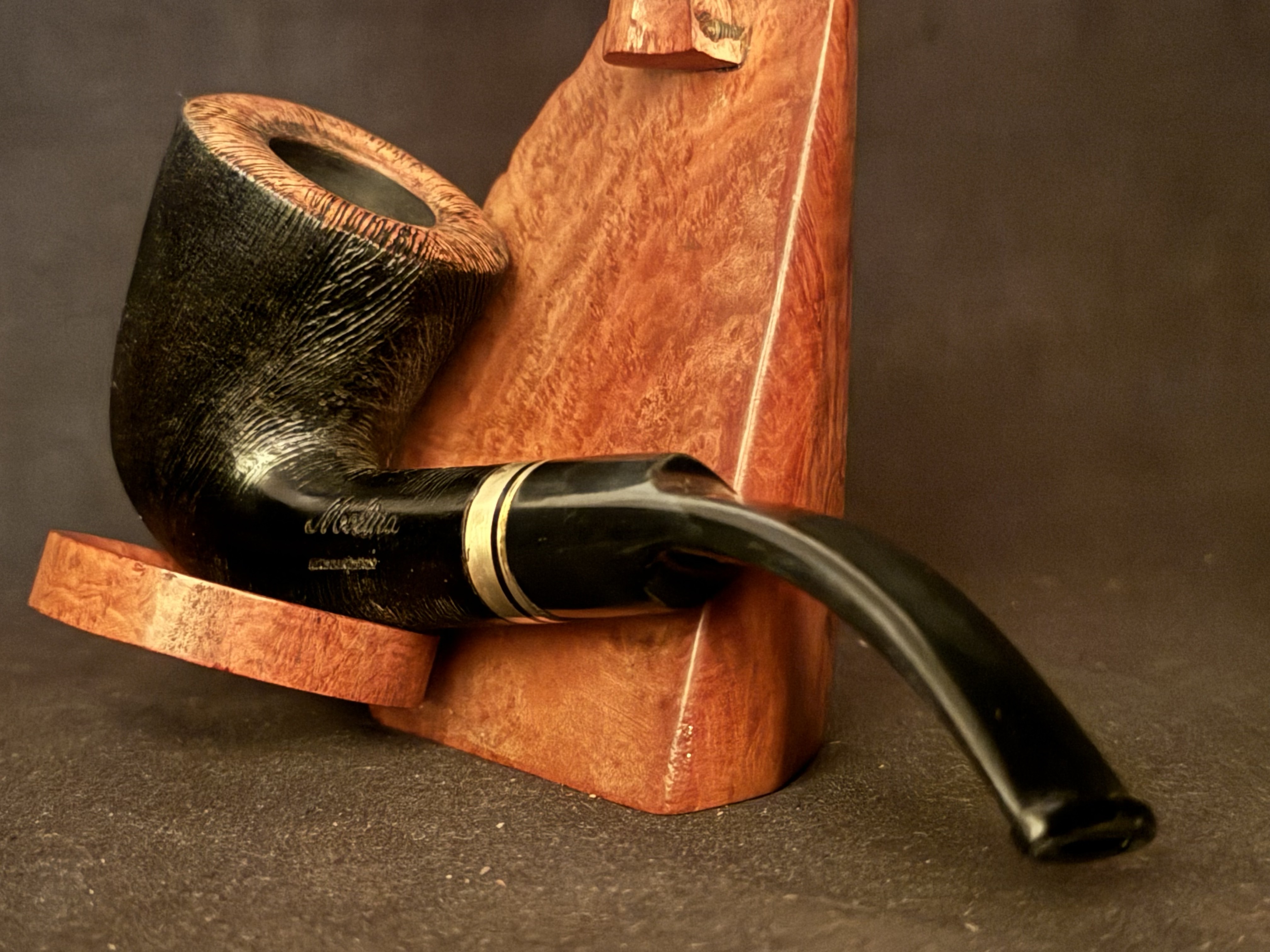 Molina Made in Italy Bent Dublin Rustic Silk Brush Finish Vulcanite Saddle Stem 9mm Filter Estate Pipe 6