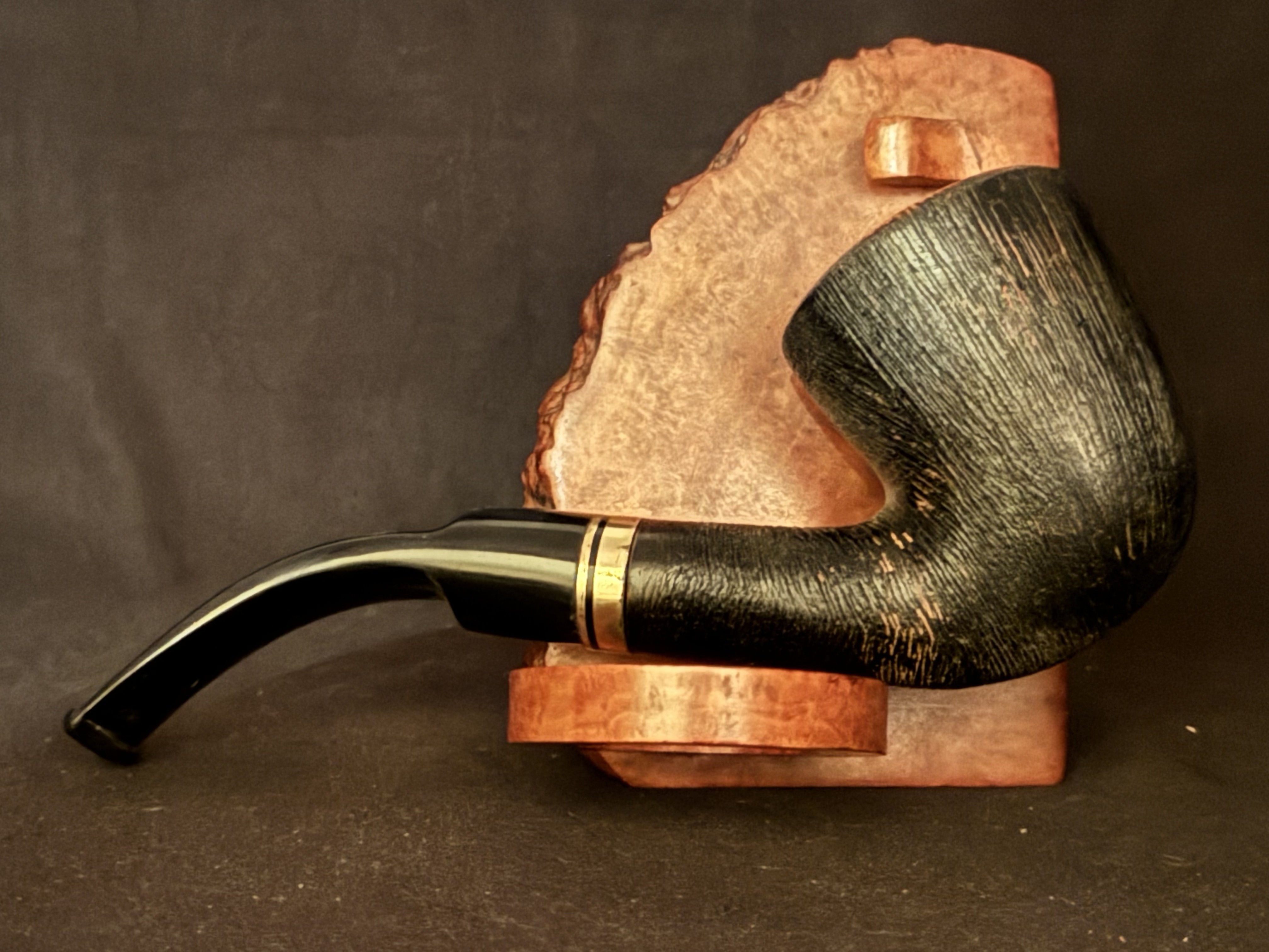 Molina Made in Italy Bent Dublin Rustic Silk Brush Finish Vulcanite Saddle Stem 9mm Filter Estate Pipe 8