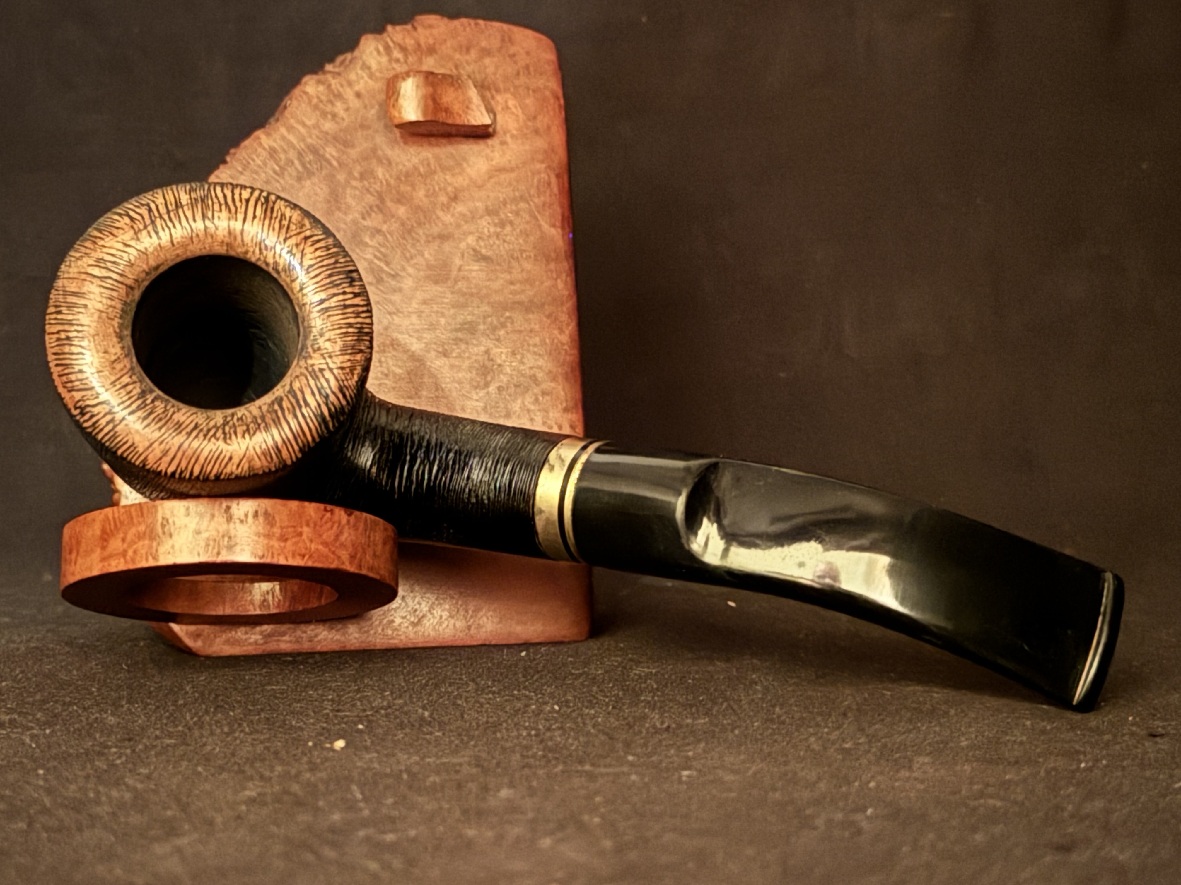 Molina Made in Italy Bent Dublin Rustic Silk Brush Finish Vulcanite Saddle Stem 9mm Filter Estate Pipe 9