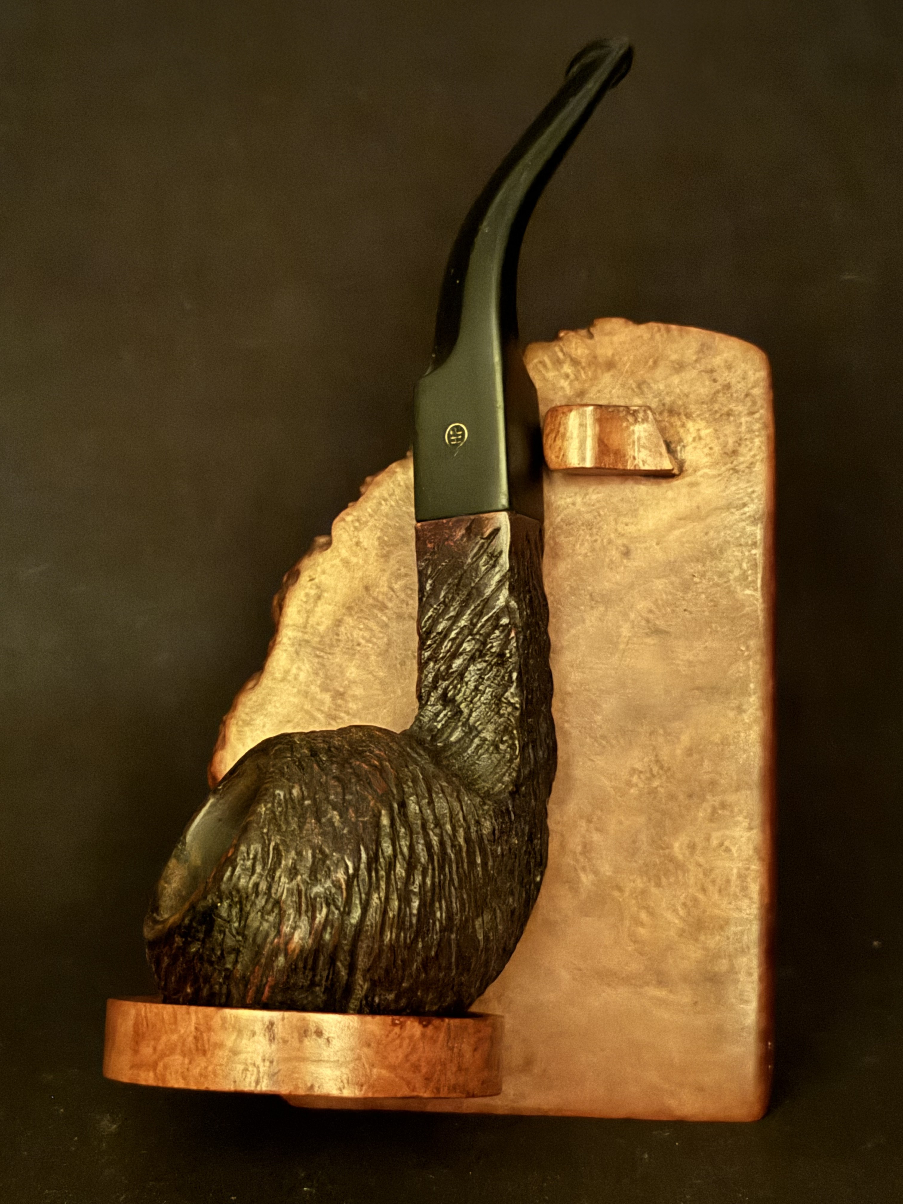 Hyde Park London Made Ruggy 409 Bent Bulldog Sandblast Rusticated Vulcanite Saddle Stem Estate Pipe