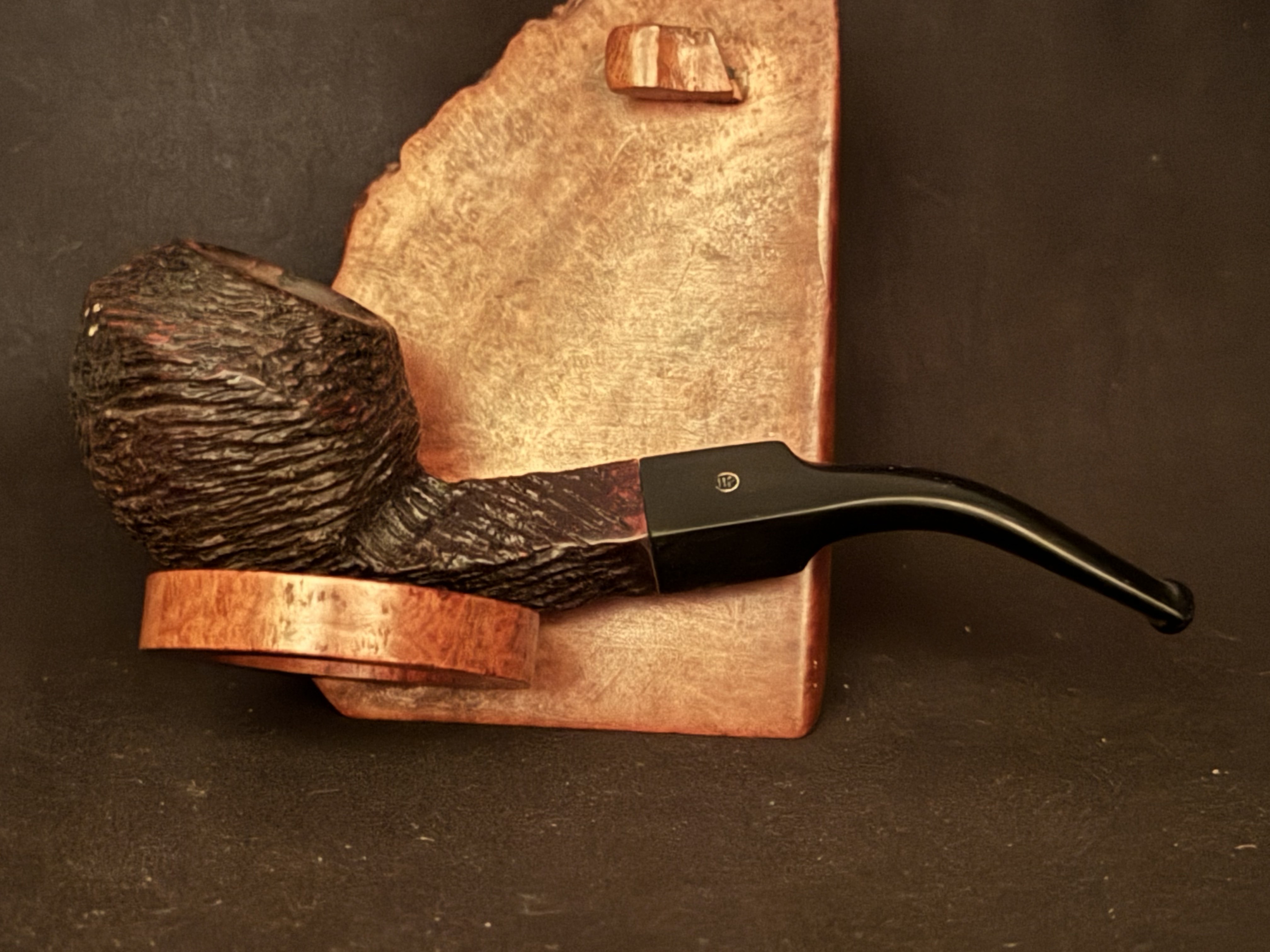 Hyde Park London Made Ruggy 409 Bent Bulldog Sandblast Rusticated Vulcanite Saddle Stem Estate Pipe 3