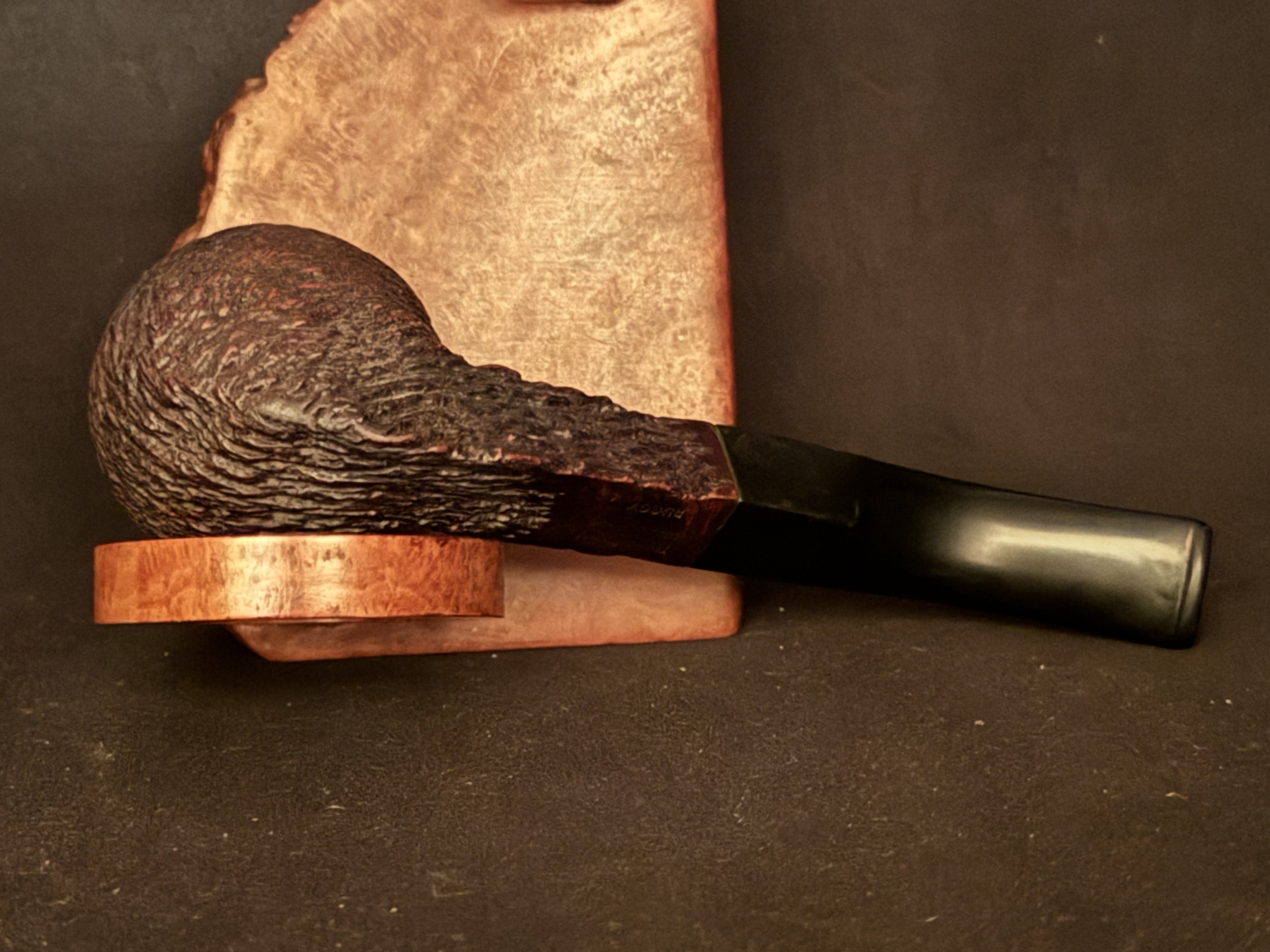 Hyde Park London Made Ruggy 409 Bent Bulldog Sandblast Rusticated Vulcanite Saddle Stem Estate Pipe 6