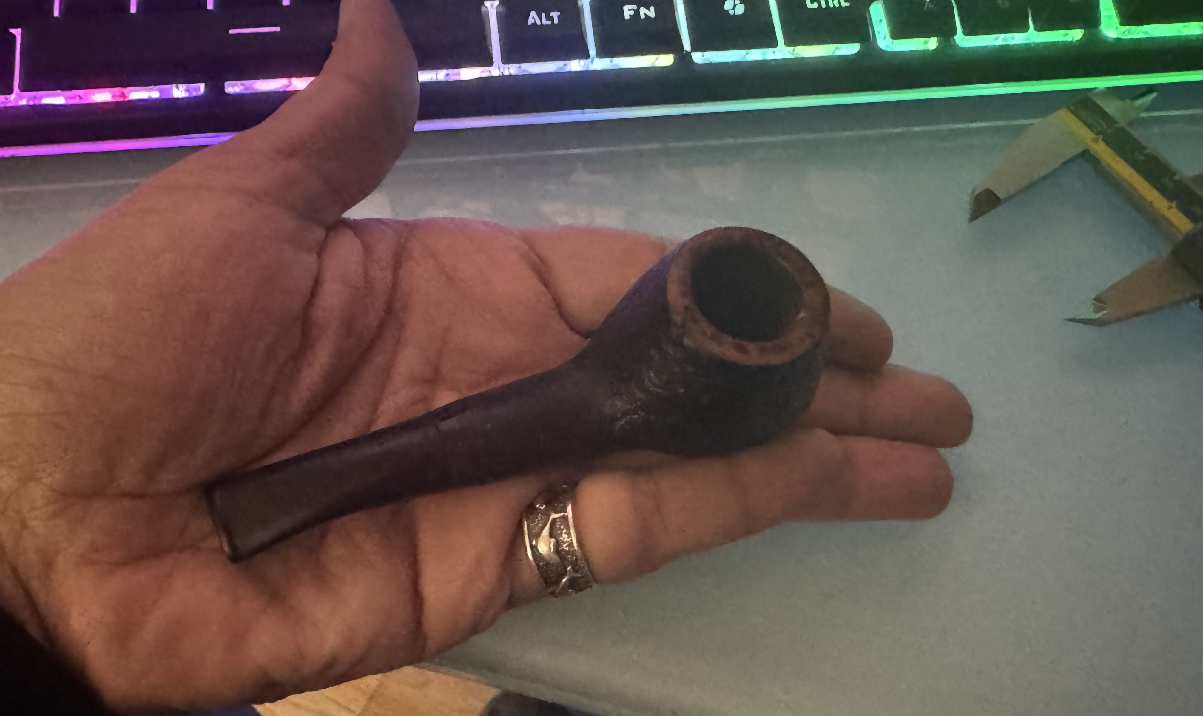 Stubby Pipe Real Briar Freehand Volcano Sandblast Vest Pocket Nosewarmer Estate Pipe