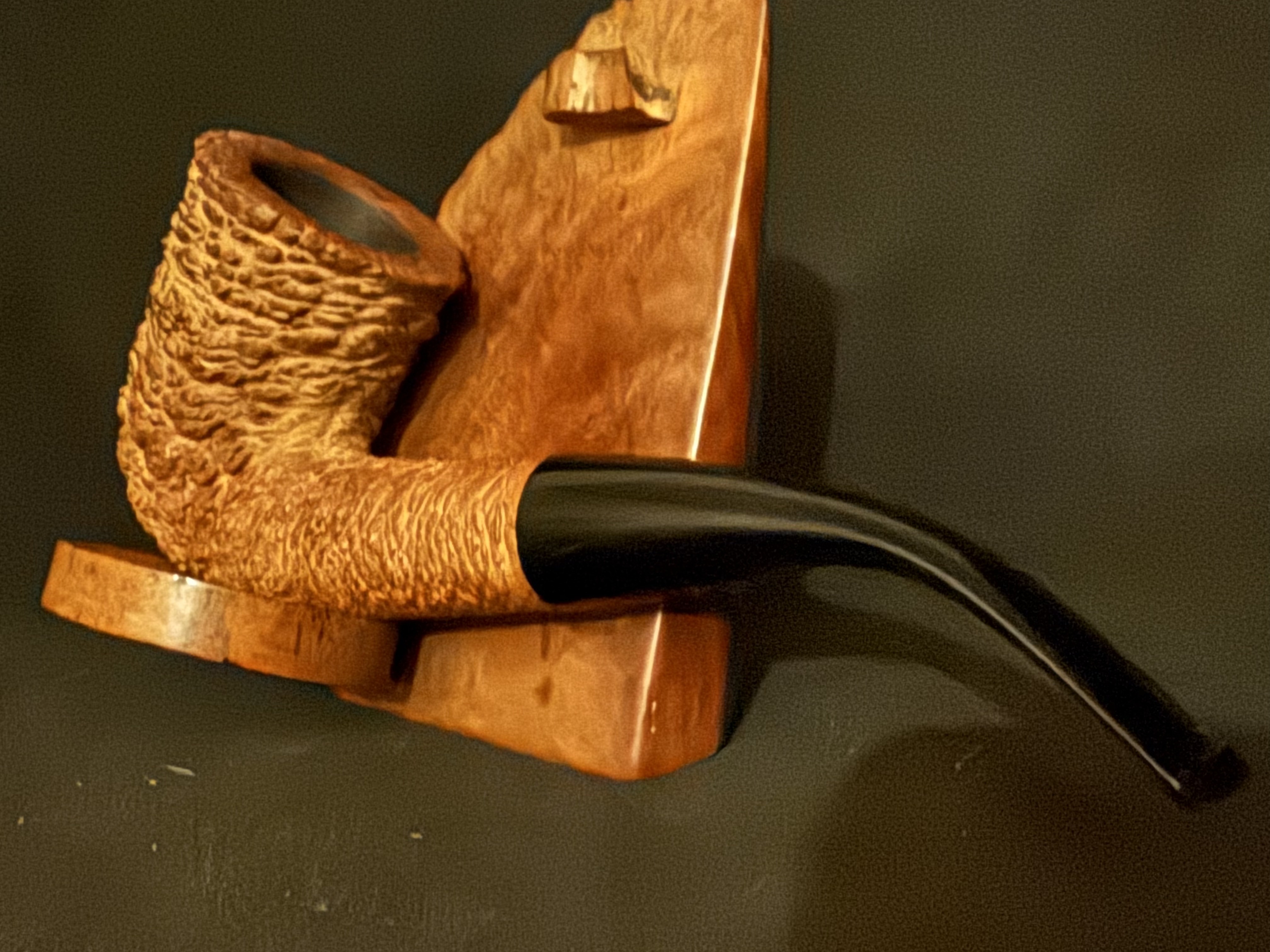 Savinelli Punto Oro 611 EX Corallo di Mare Bent Dublin Estate Pipe, Rusticated Finish, Extraordinaire Size, Italy 19