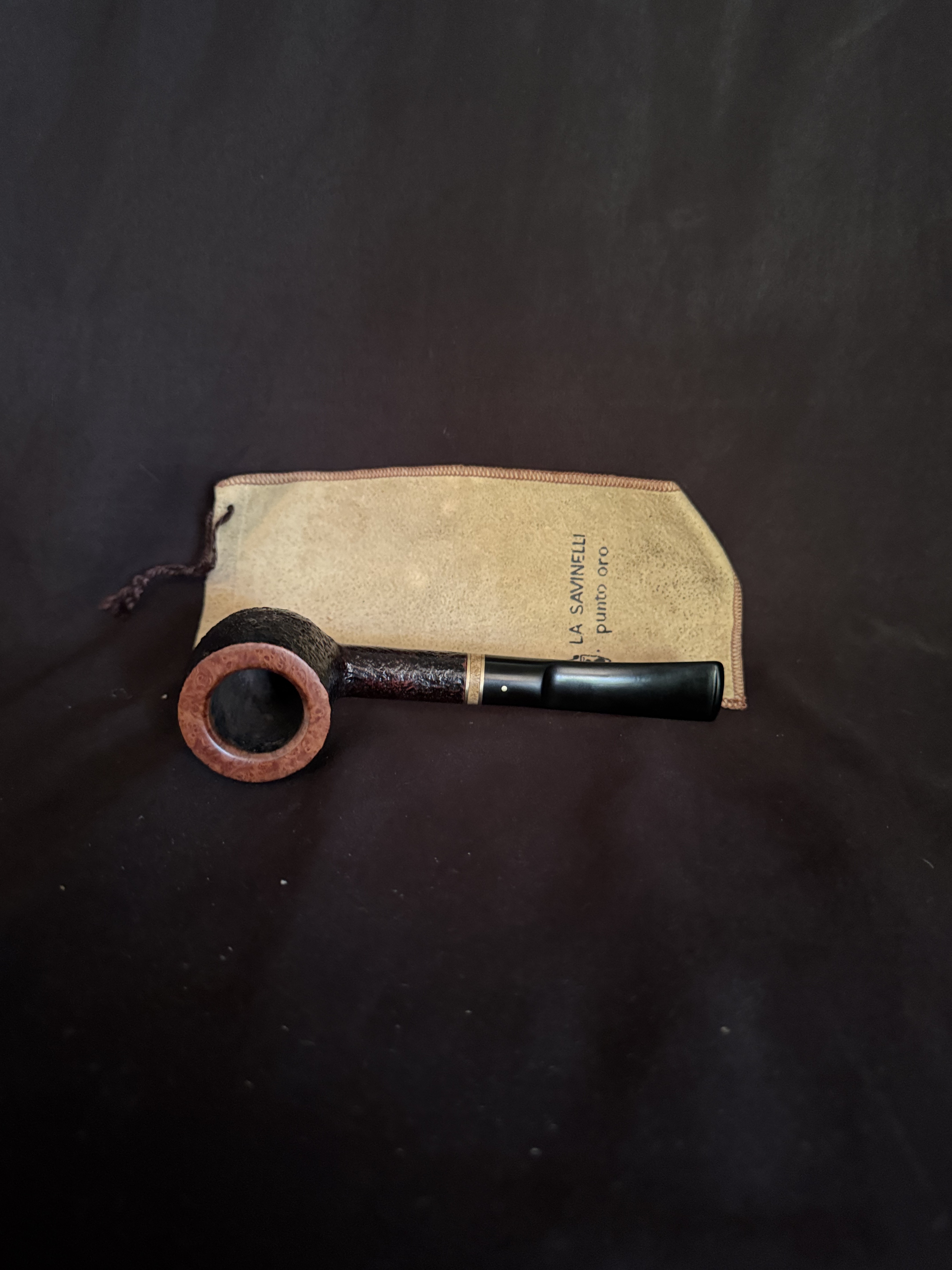 Savinelli Punto Oro Mister G 122 Bent Pot Sandblast Briar Pipe 6mm Filter 8