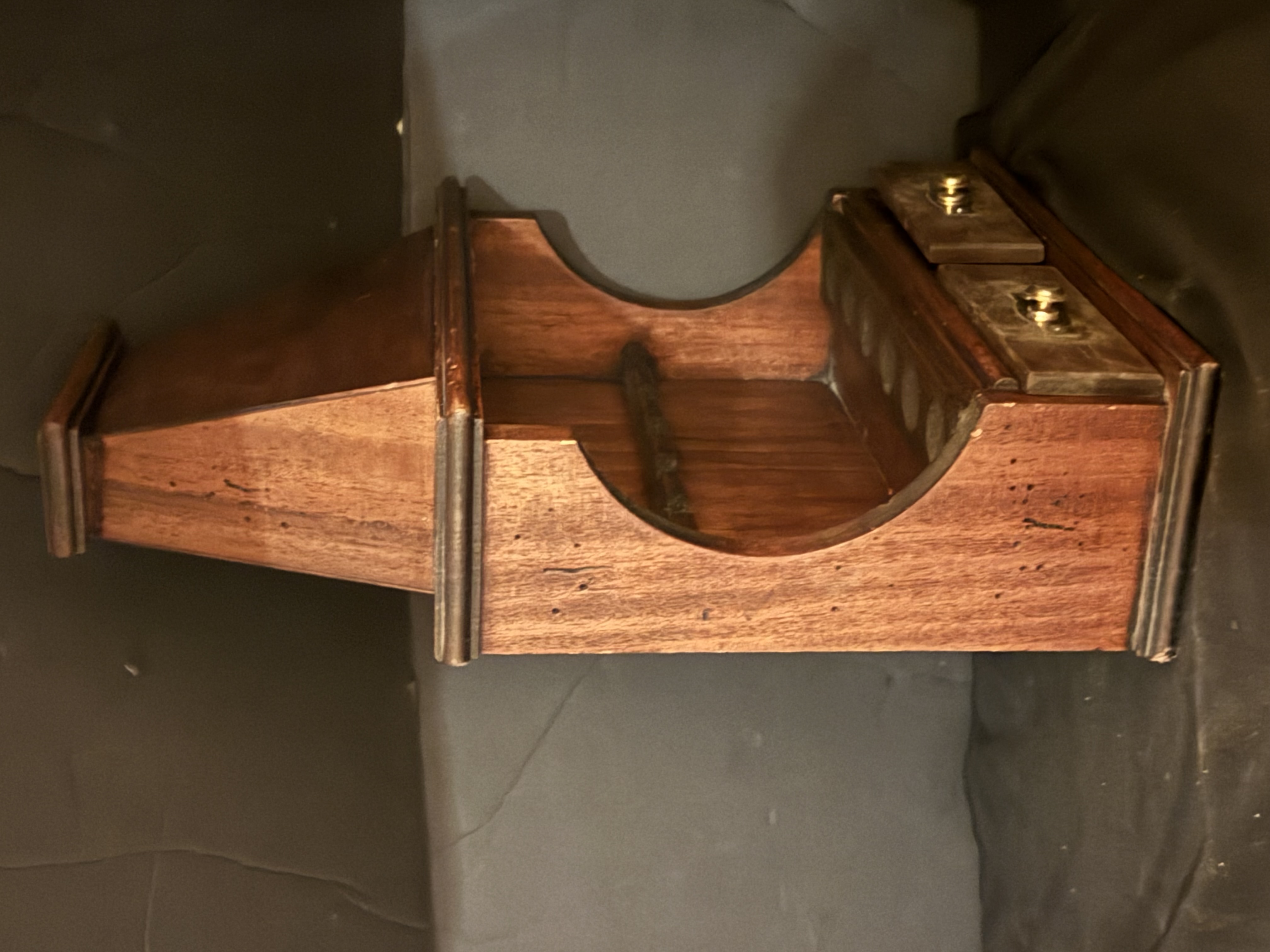Wooden Pipe Stand for 6 Pipes, 2 Drawers, No Maker Mark 10