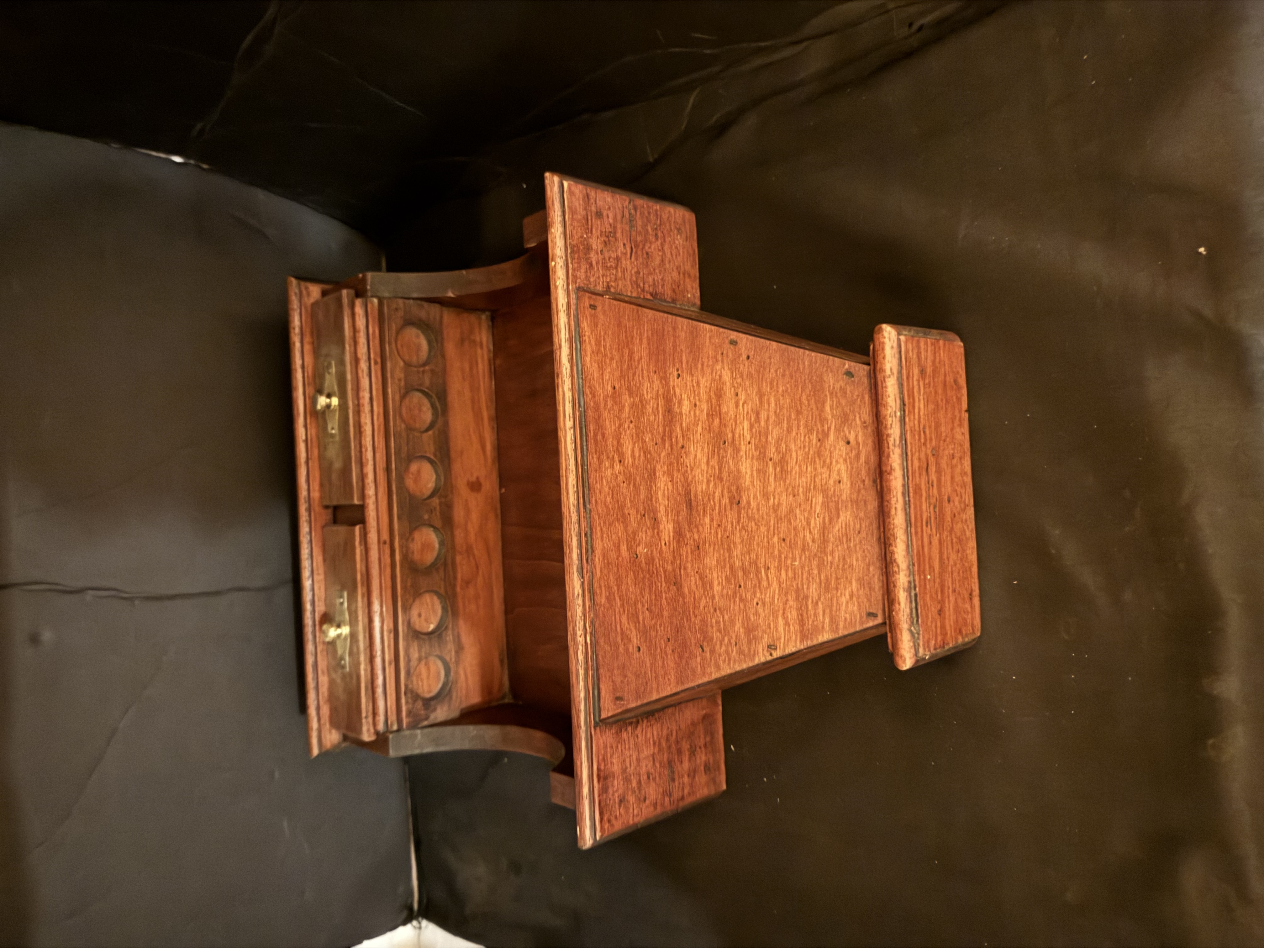 Wooden Pipe Stand for 6 Pipes, 2 Drawers, No Maker Mark 12