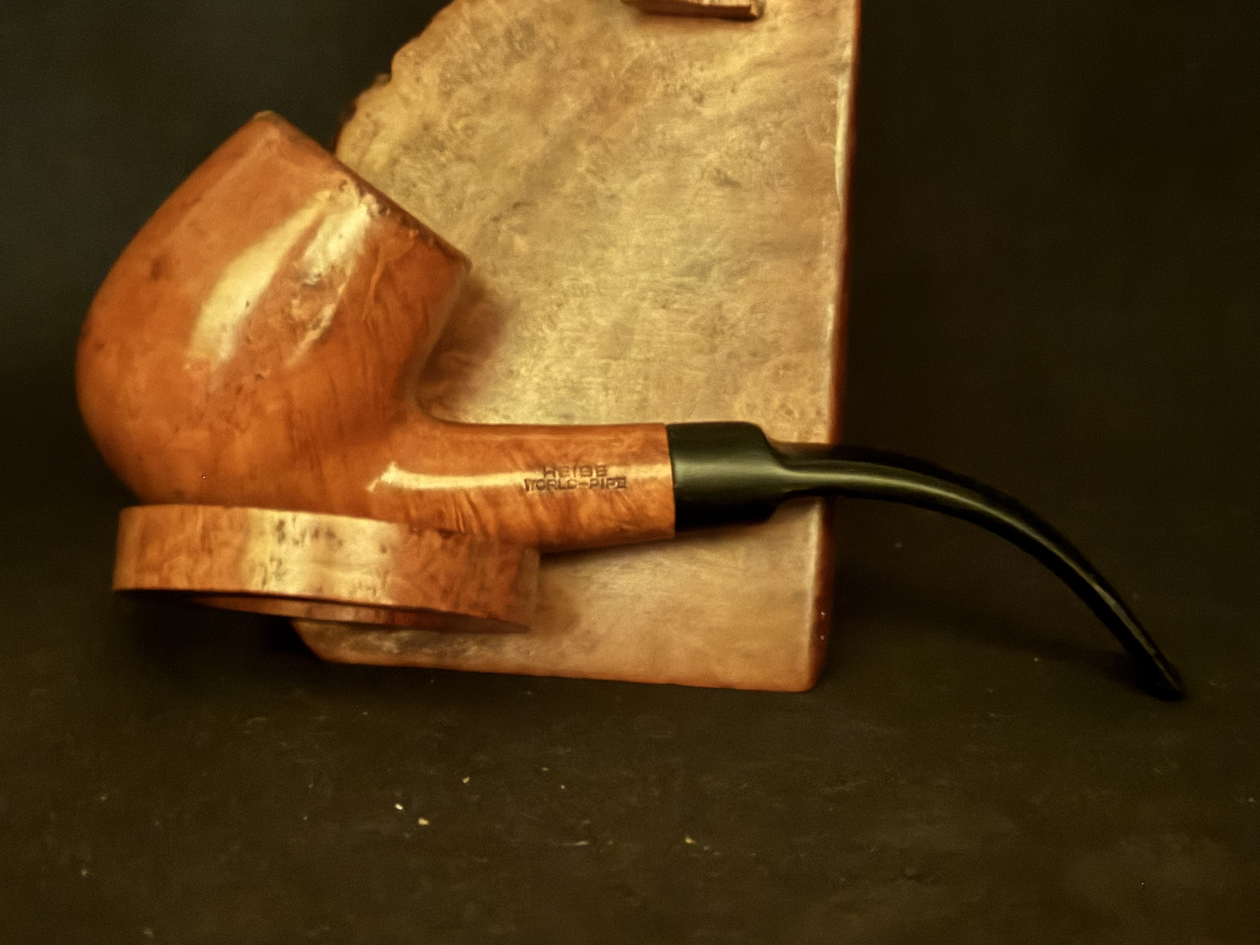 Heibe World - Pipe Smooth Bent Billiard Estate Pipe, Featherweight Briar, Vulcanite Saddle Stem 7