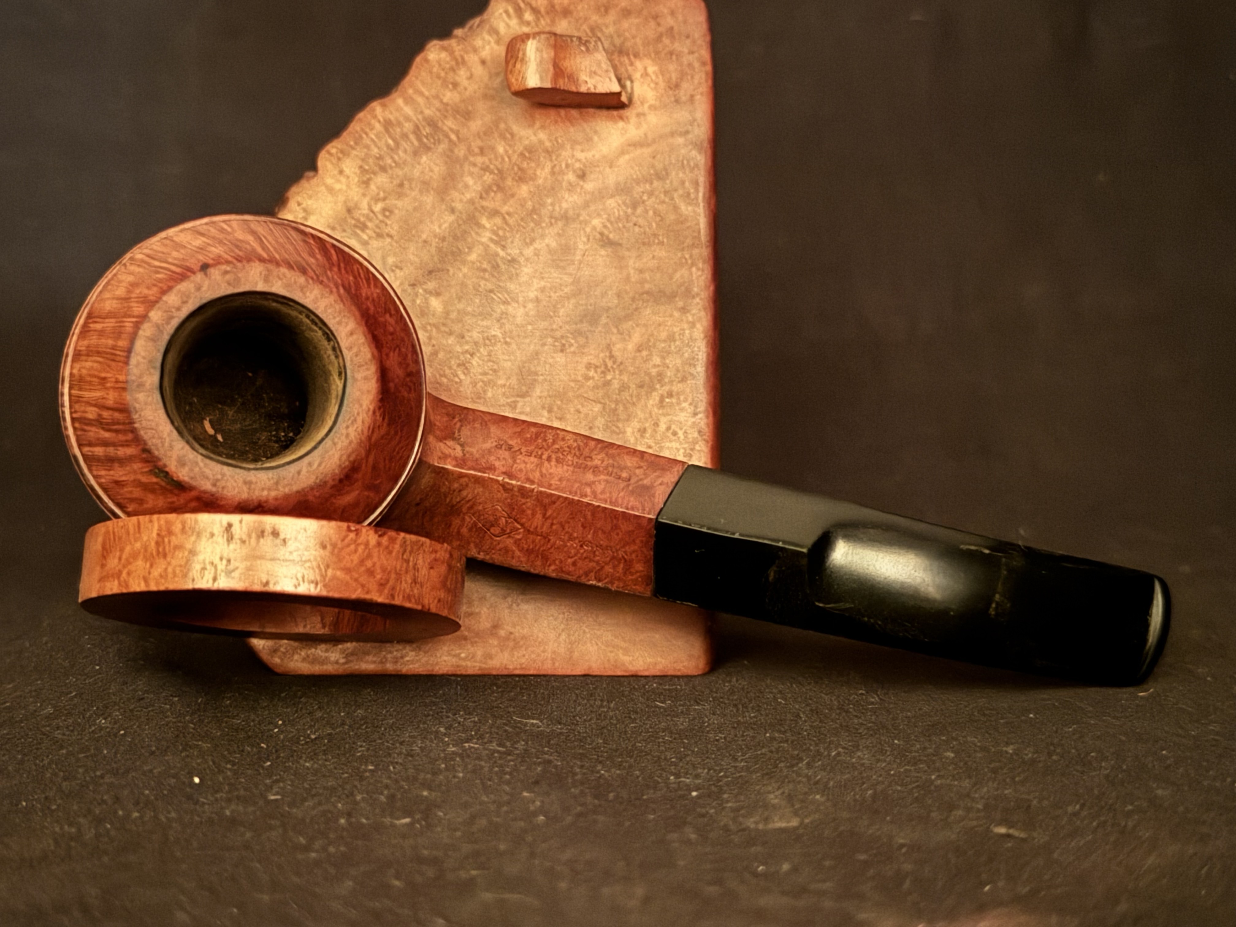 F&T Fribourg & Trever London Super Grain Smooth Bent Bulldog Diamond Shank Estate Pipe 5