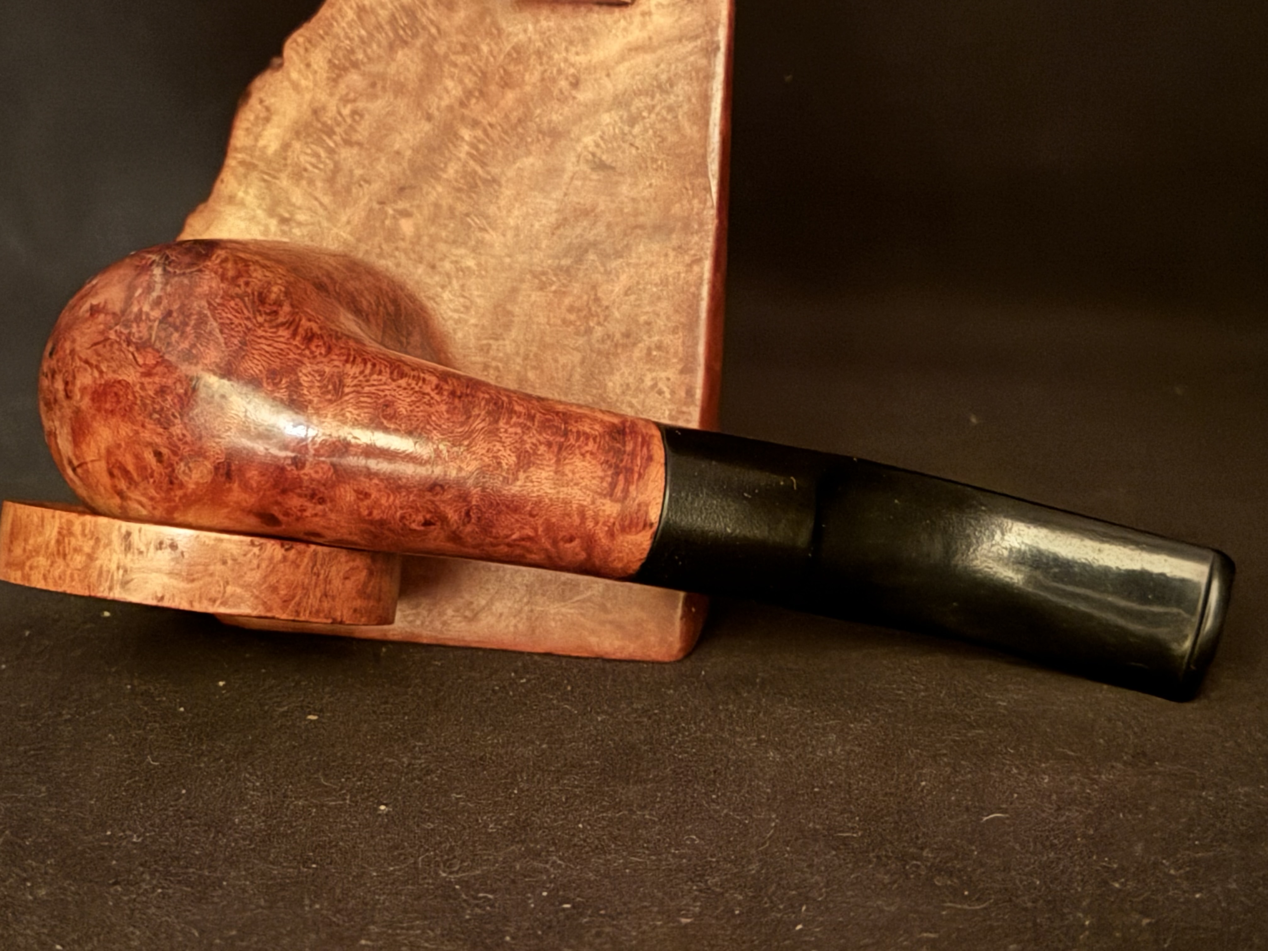 Bruyere Garantie Smooth Bent Pot Briar Estate Pipe with Vulcanite Saddle Stem and Fishtail Bit 5