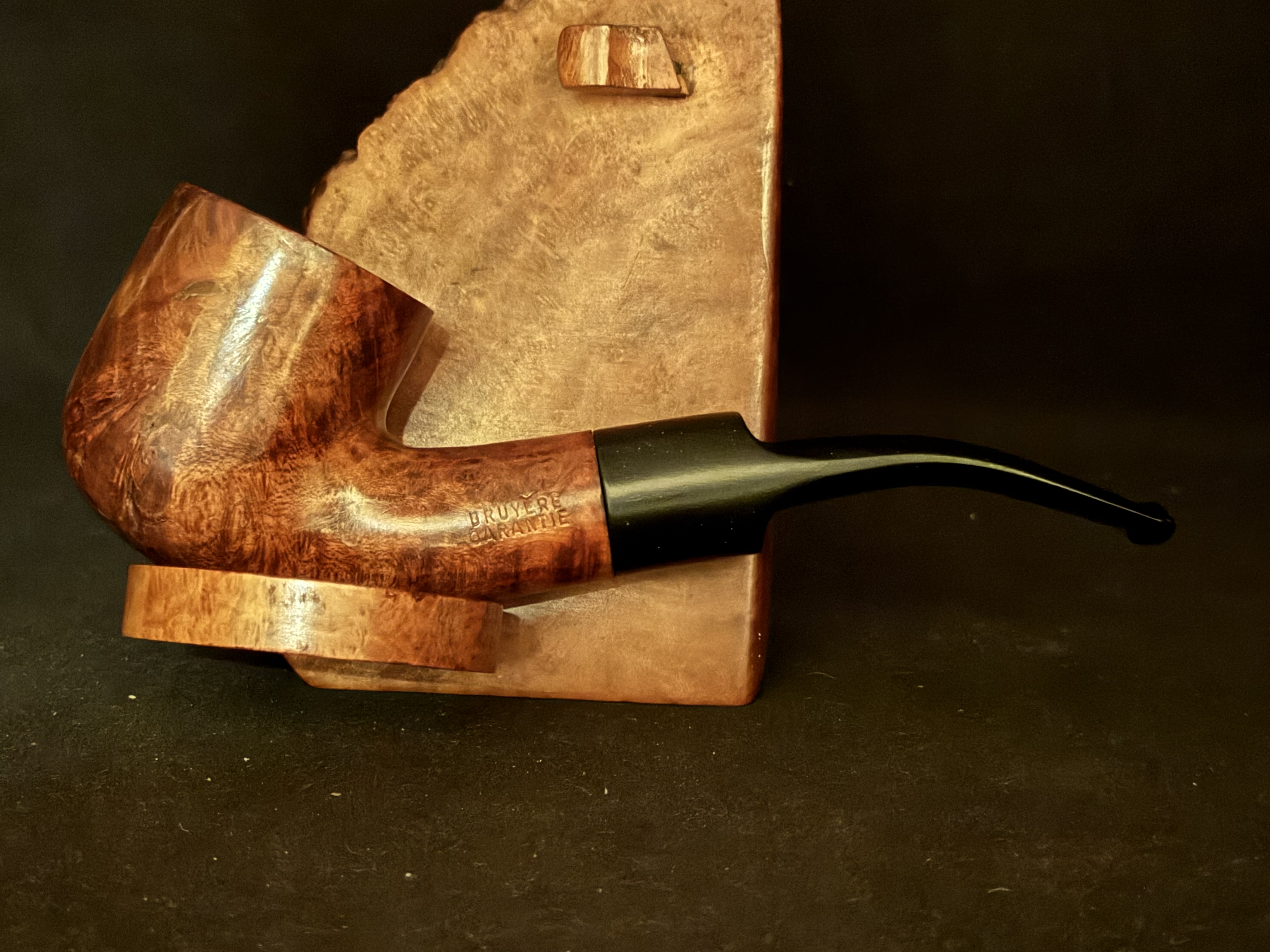 Bruyere Garantie Smooth Bent Pot Briar Estate Pipe with Vulcanite Saddle Stem and Fishtail Bit 8