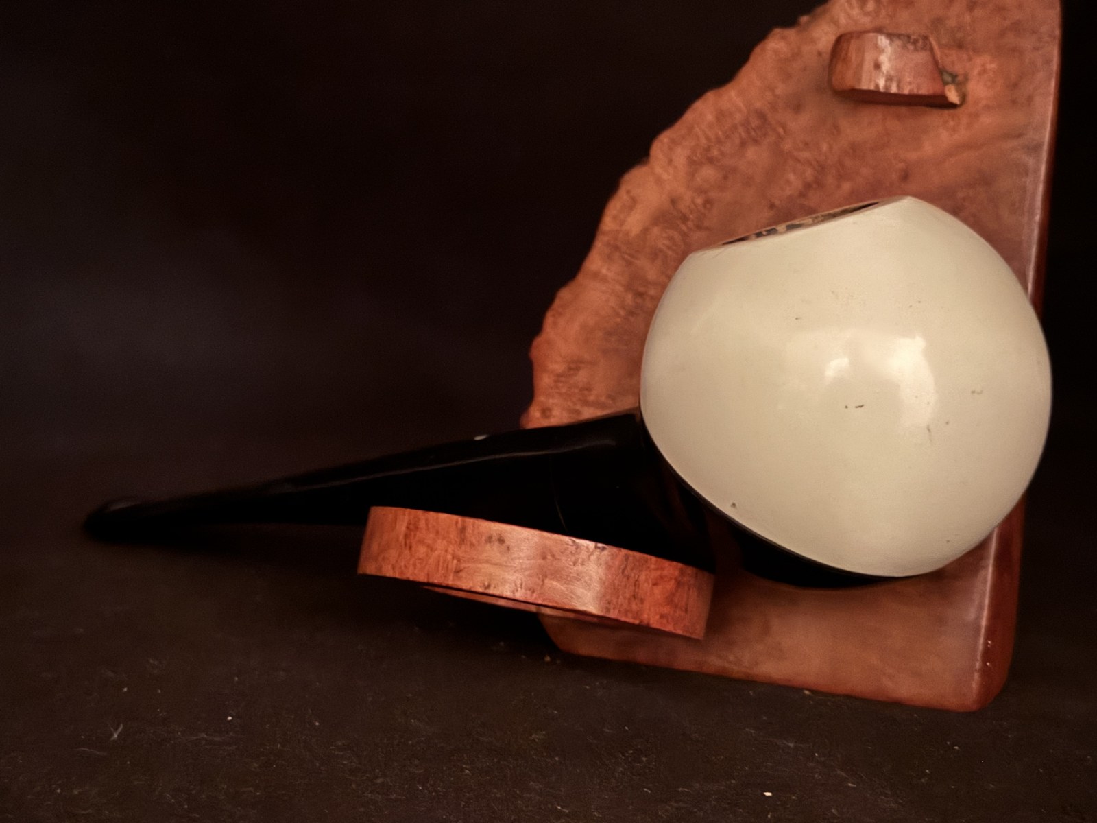 Vauen ITO 1 Apple Shape Briar Pipe - Painted Black and White Bowl - Acrylic Fishtail Stem - Estate Pipe 8