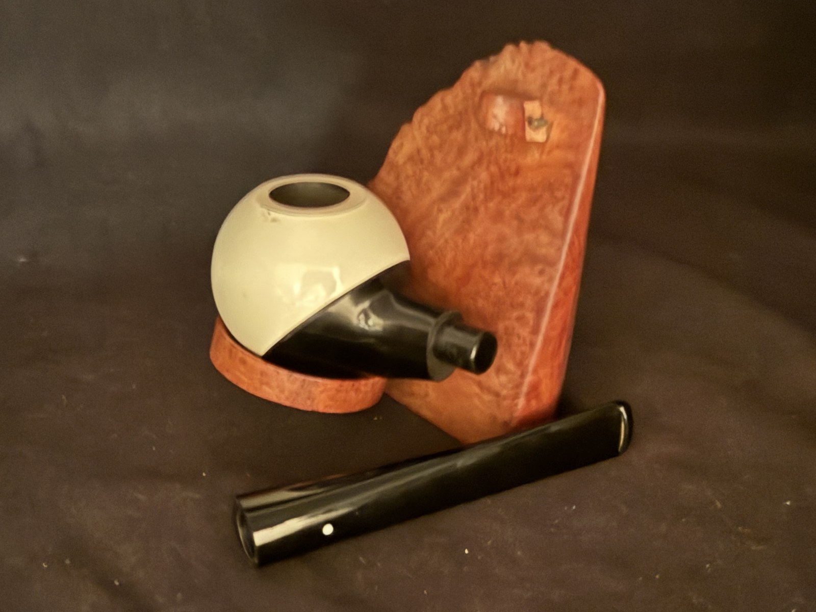 Vauen ITO 1 Apple Shape Briar Pipe - Painted Black and White Bowl - Acrylic Fishtail Stem - Estate Pipe 10
