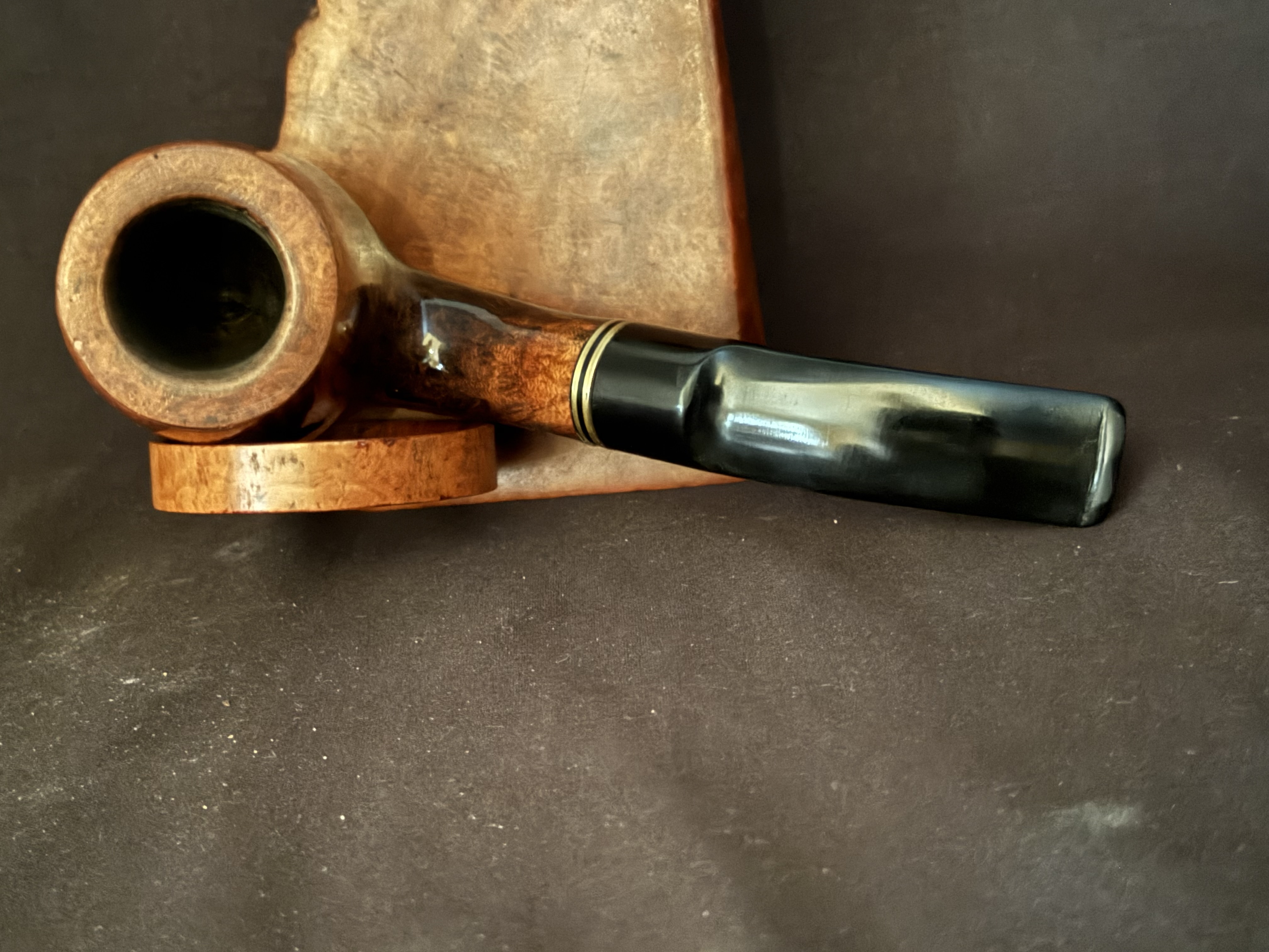 Azur Smooth Bent Billiard Estate Pipe, Glossy Brown, Acrylic Stem, 9mm Filter 4