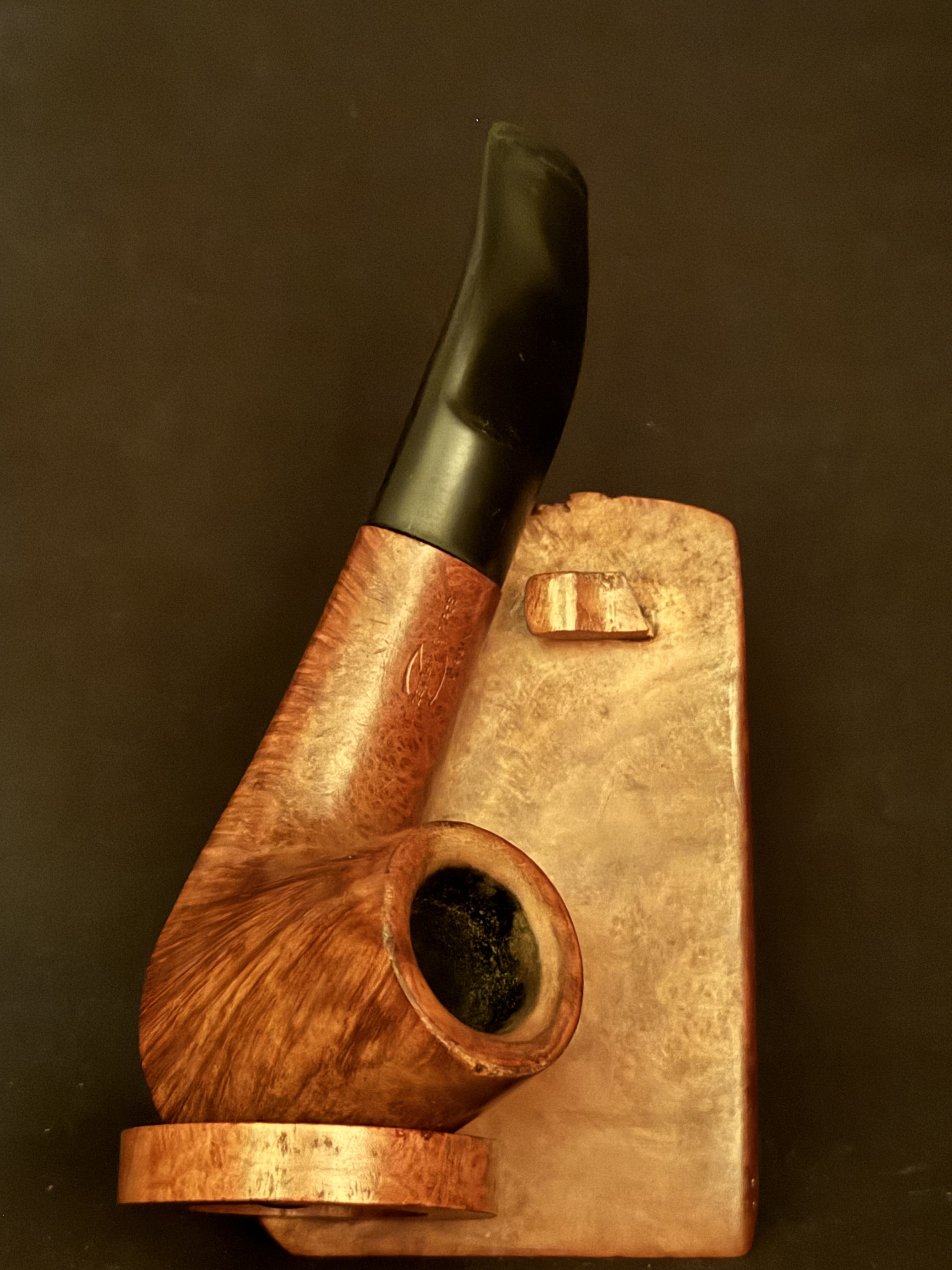 Zettervic Pipes Virgin Bent Volcano Estate Pipe - Smooth Briar, Vulcanite Saddle Stem, 9mm Filter
