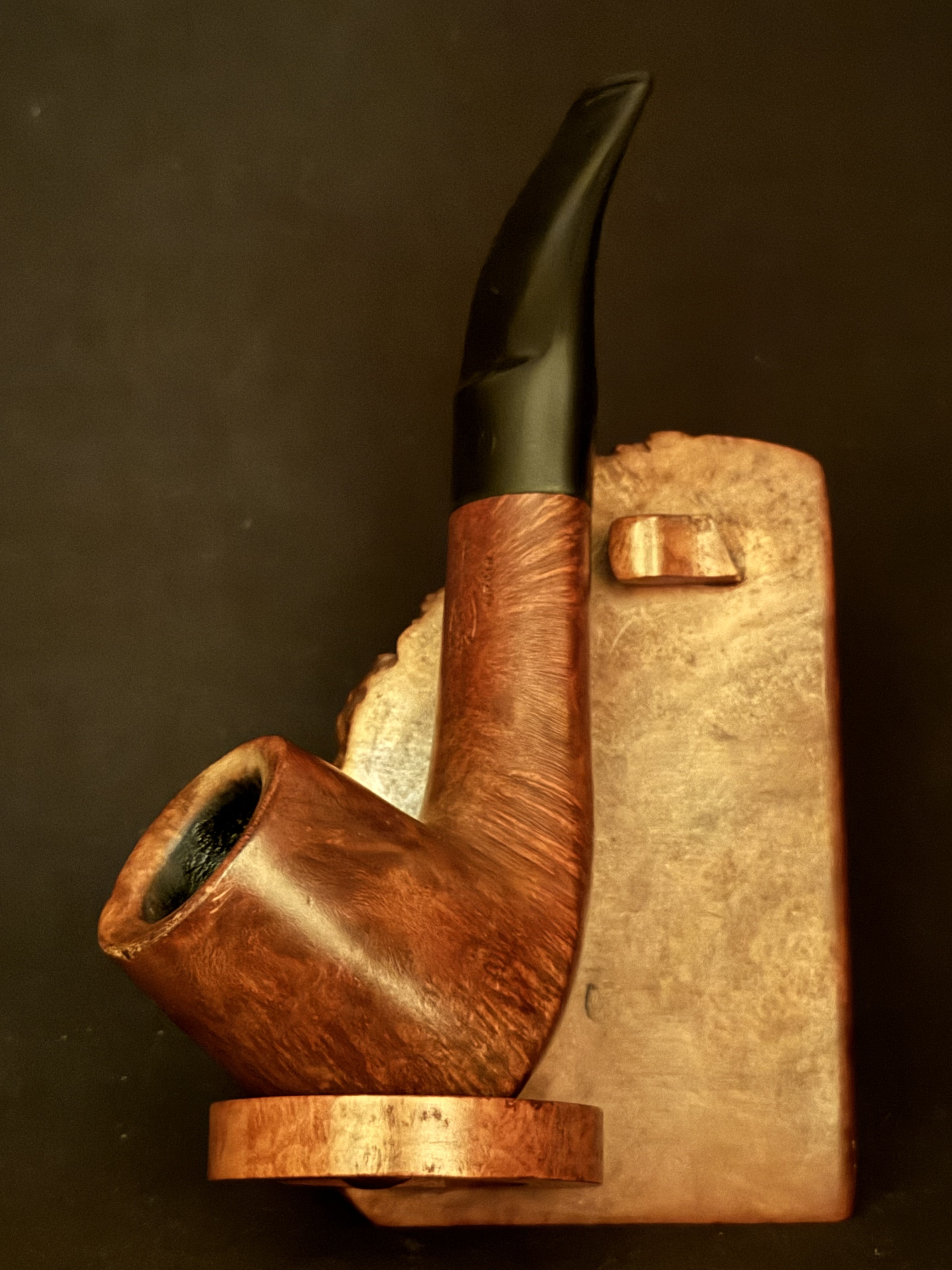 Zettervic Pipes Virgin Bent Volcano Estate Pipe - Smooth Briar, Vulcanite Saddle Stem, 9mm Filter 2