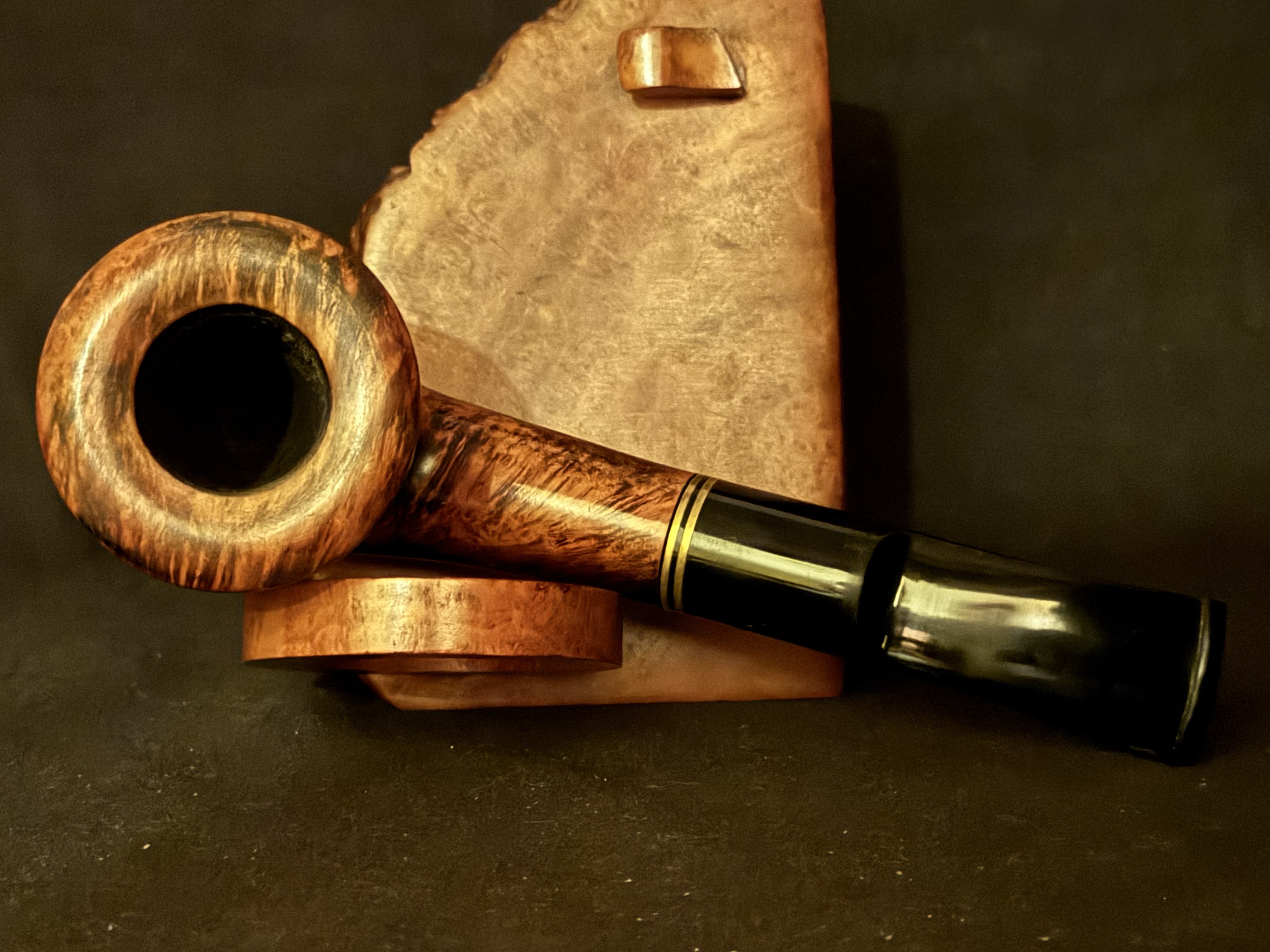 Molina Italy Smooth Straight Dublin Estate Pipe - Acrylic Saddle Stem, 9mm Filter, Fishtail 5
