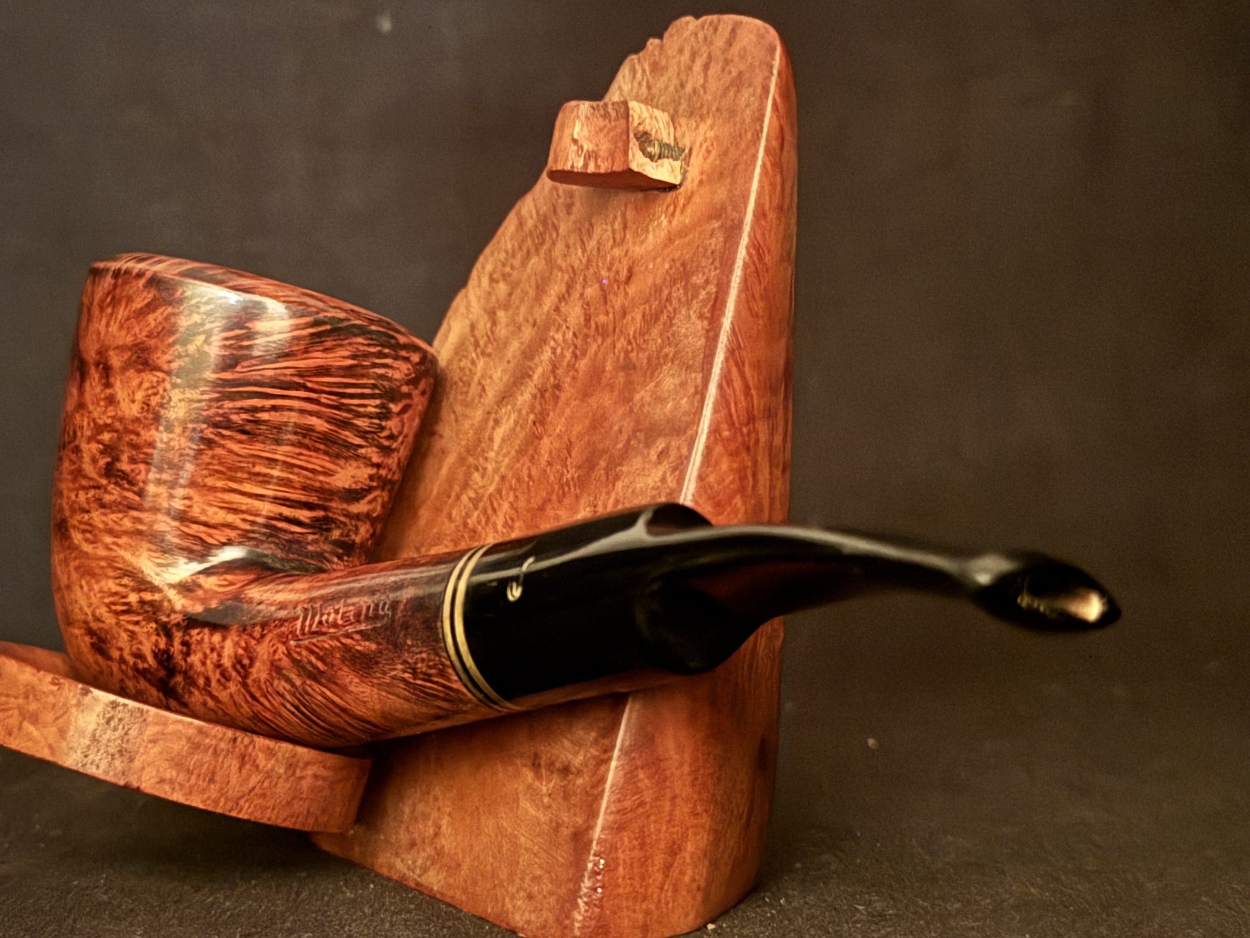 Molina Italy Smooth Straight Dublin Estate Pipe - Acrylic Saddle Stem, 9mm Filter, Fishtail 9