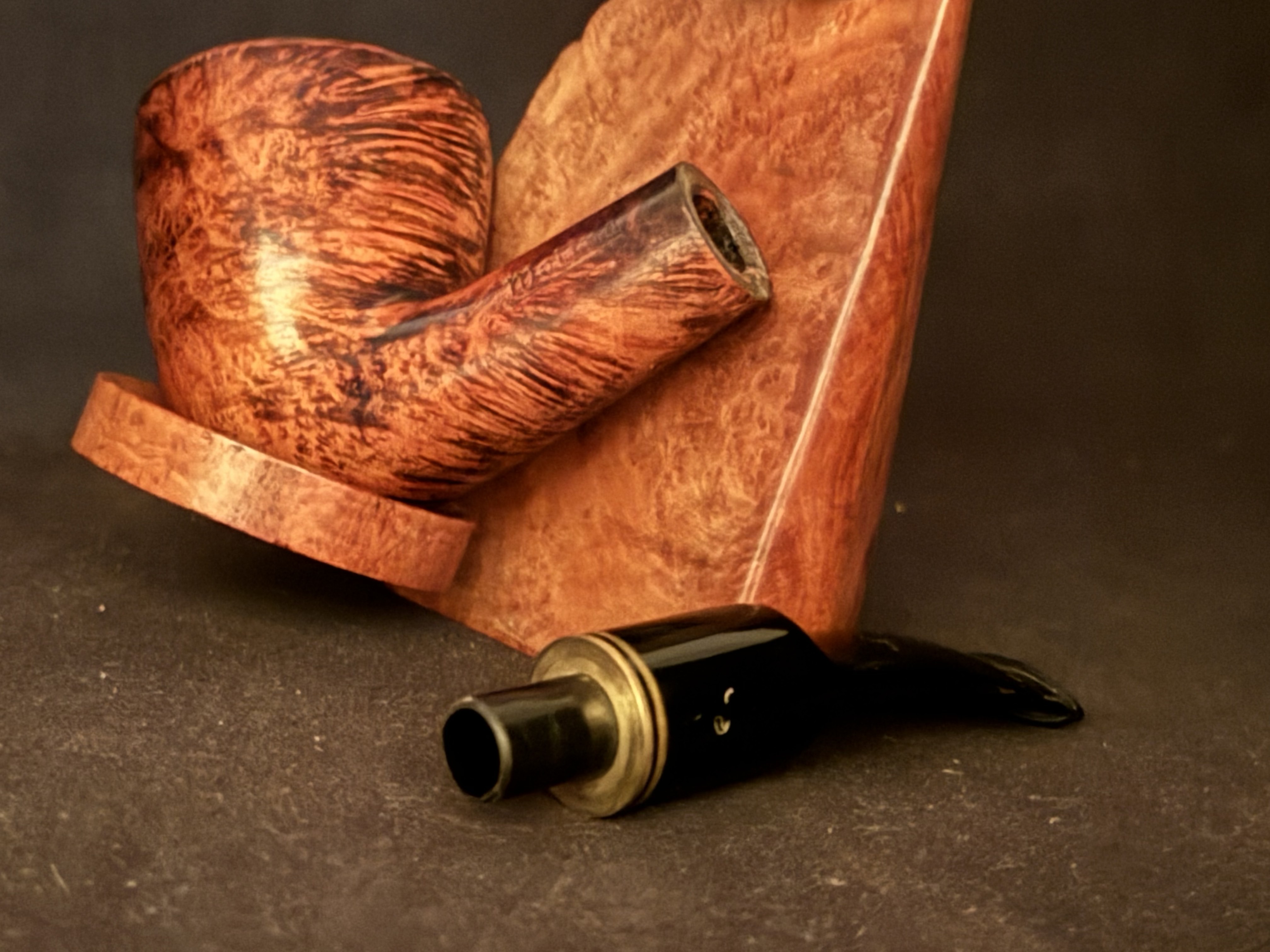 Molina Italy Smooth Straight Dublin Estate Pipe - Acrylic Saddle Stem, 9mm Filter, Fishtail 7