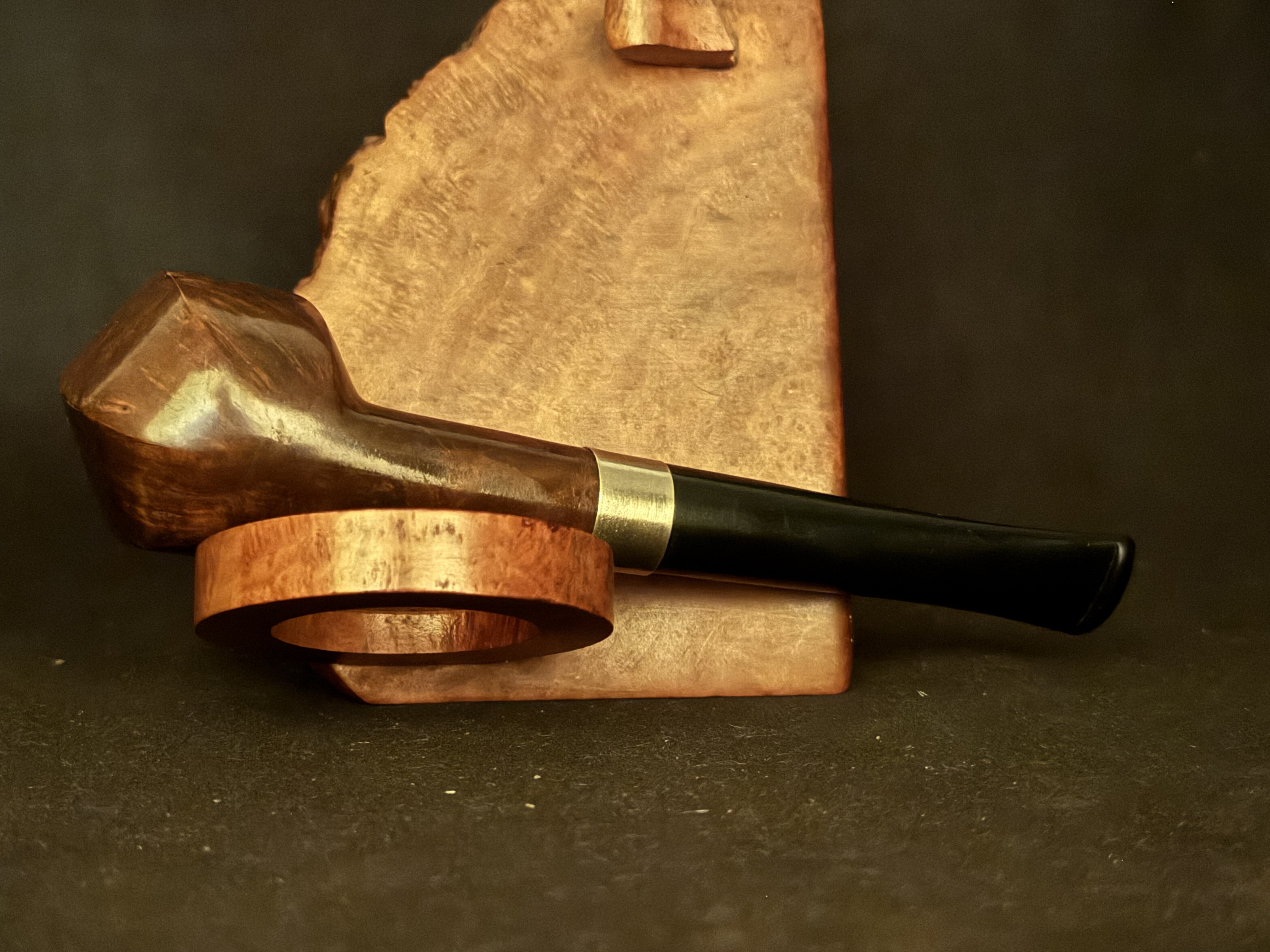 Unmarked Smooth Straight Estate Pipe - Hexagonal Vulcanite Saddle Stem, Metal Band, Unsmoked