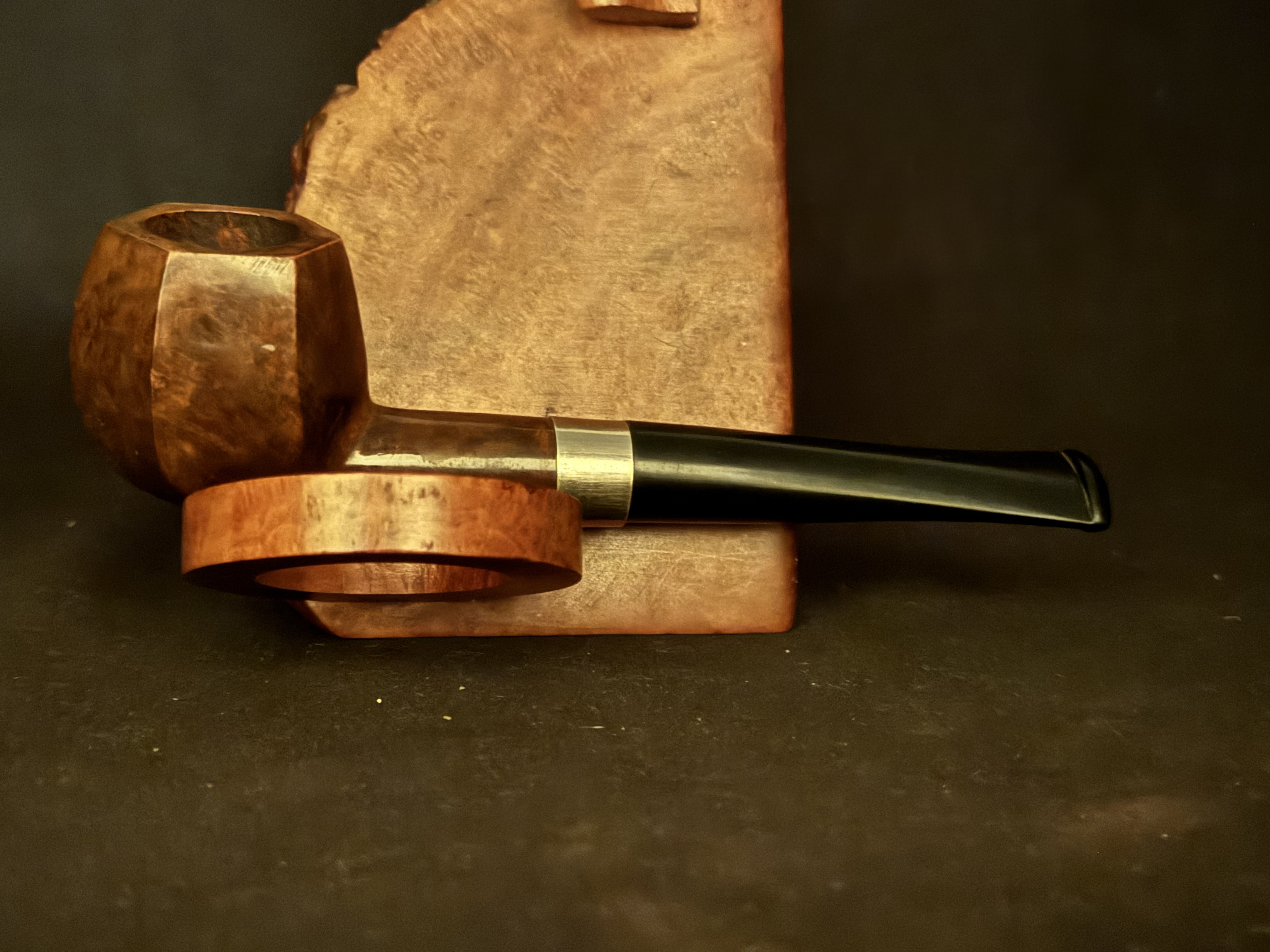 Unmarked Smooth Straight Estate Pipe - Hexagonal Vulcanite Saddle Stem, Metal Band, Unsmoked 4