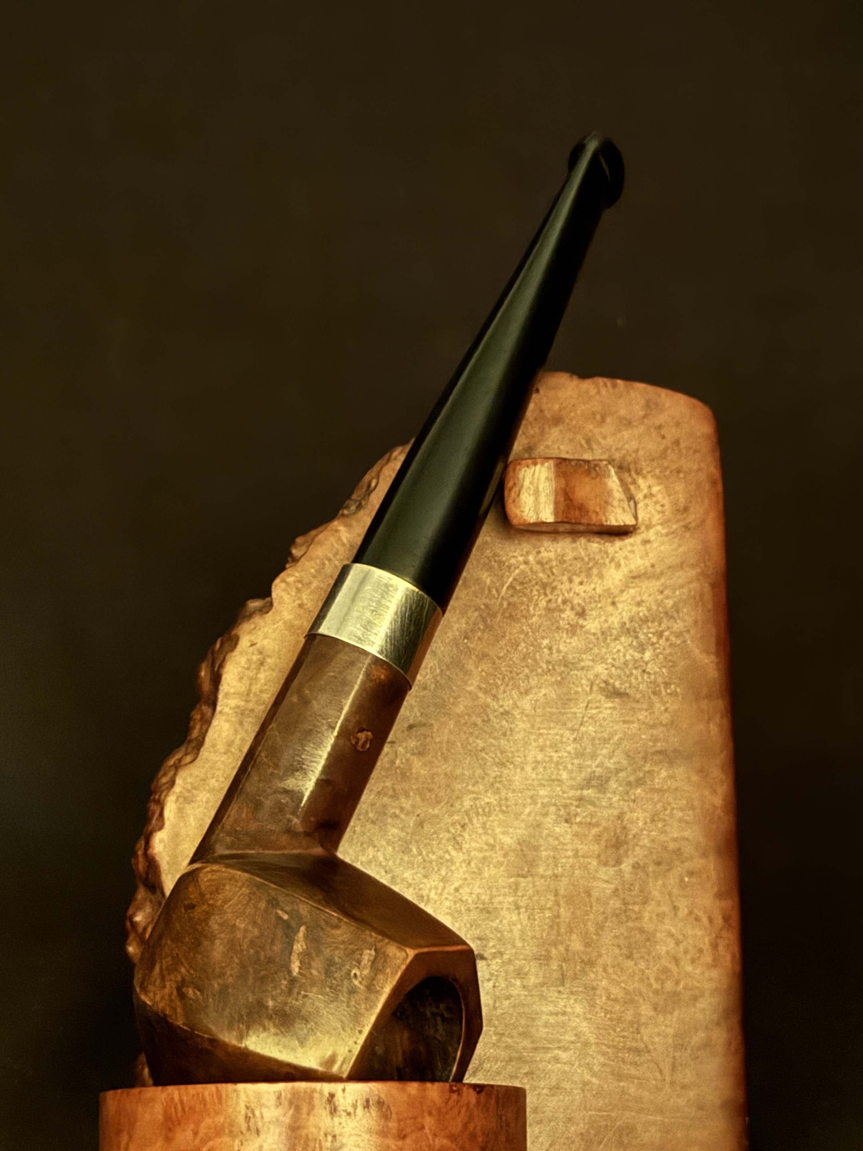Unmarked Smooth Straight Estate Pipe - Hexagonal Vulcanite Saddle Stem, Metal Band, Unsmoked 8