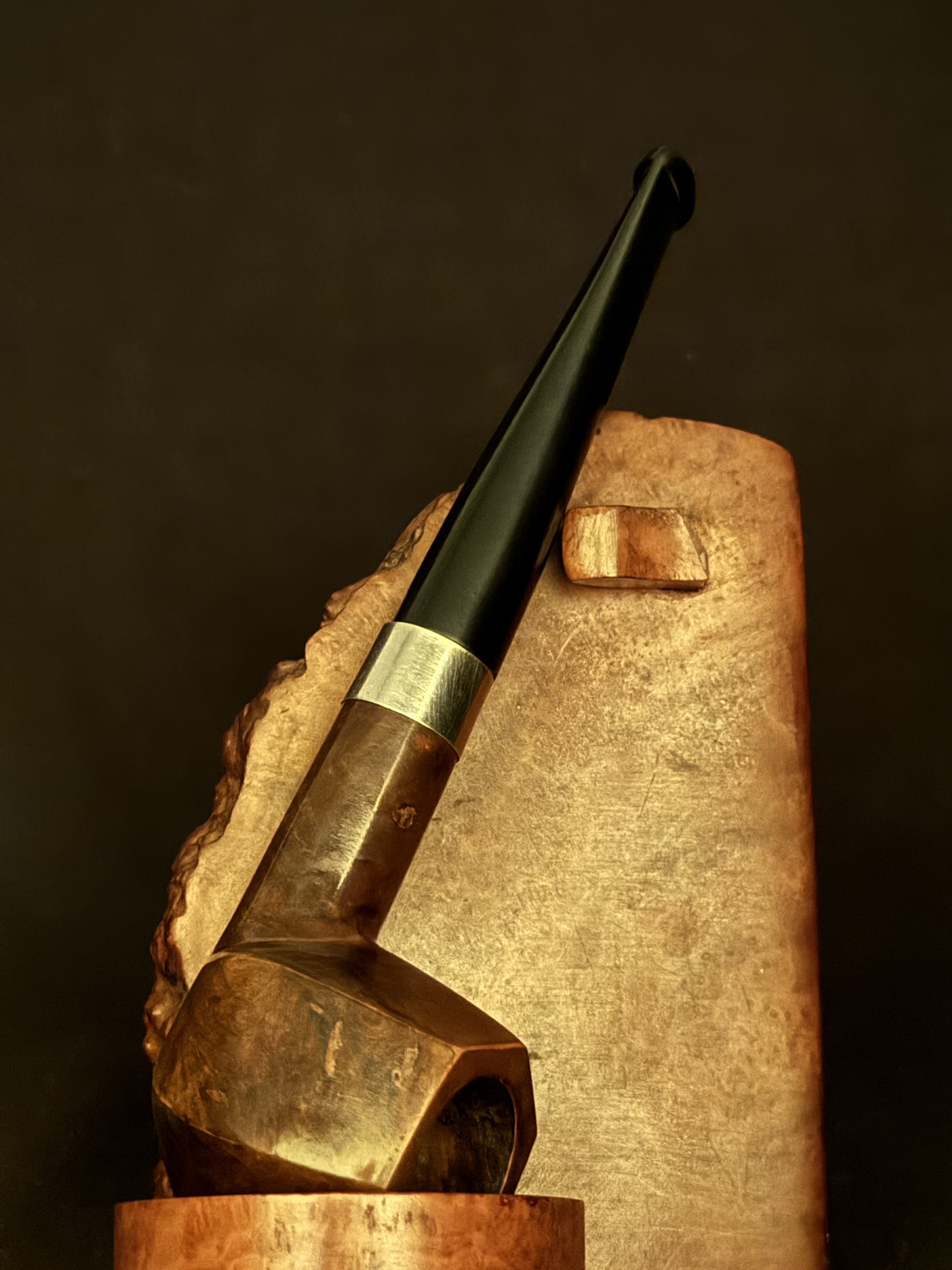 Unmarked Smooth Straight Estate Pipe - Hexagonal Vulcanite Saddle Stem, Metal Band, Unsmoked 9